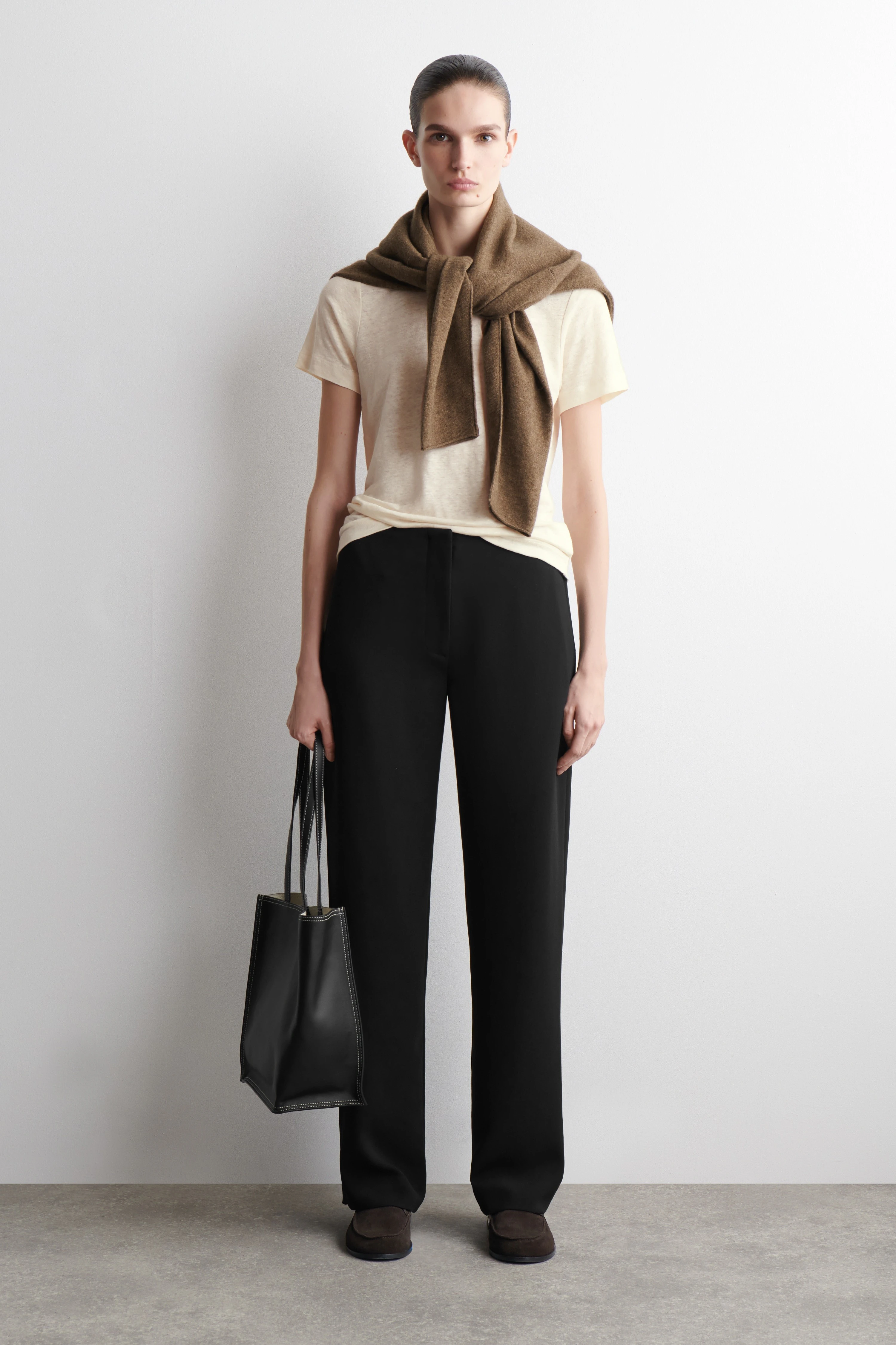 CREW-NECK LINEN T-SHIRT - 3