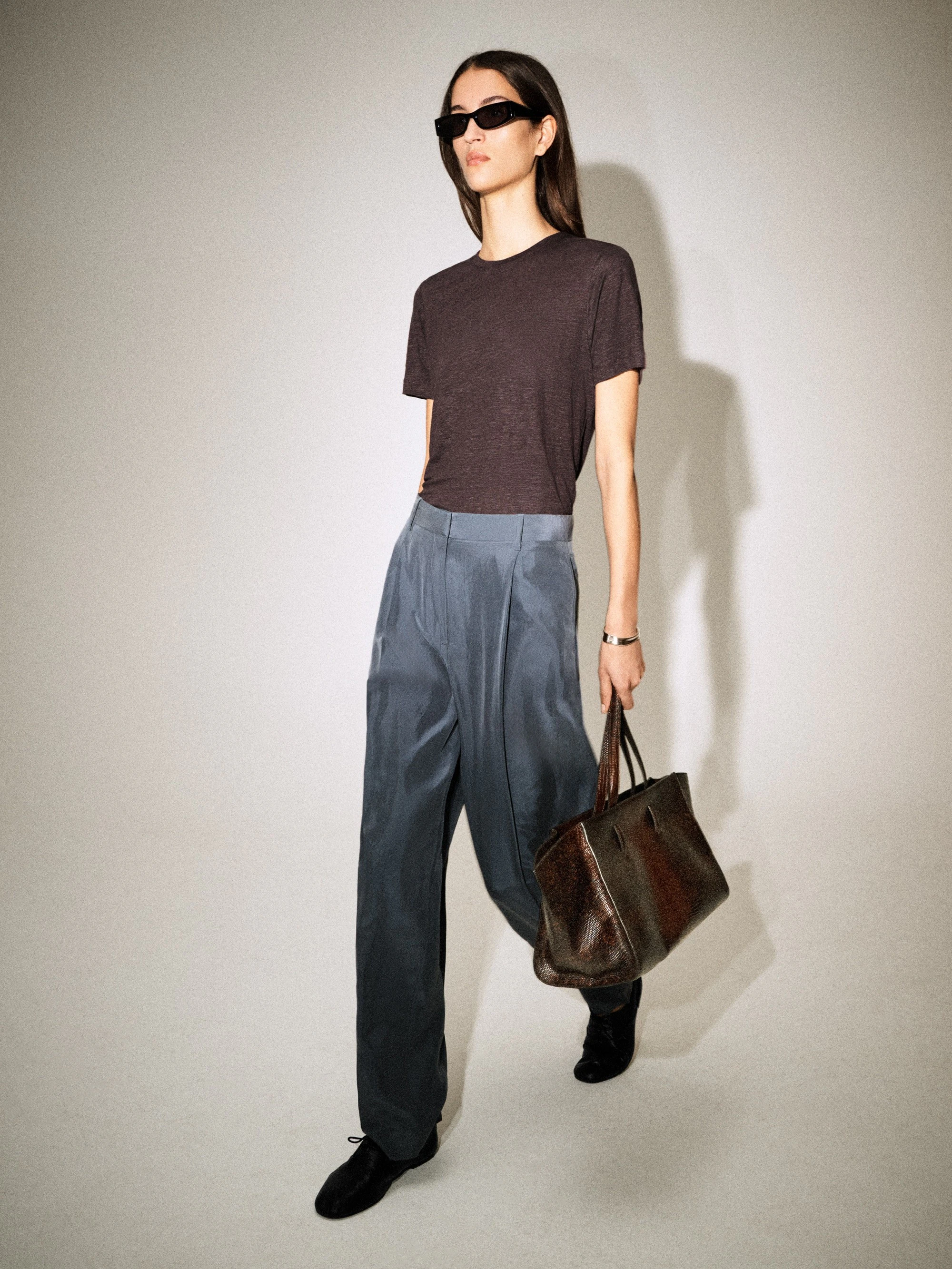 CREW-NECK LINEN T-SHIRT - 7