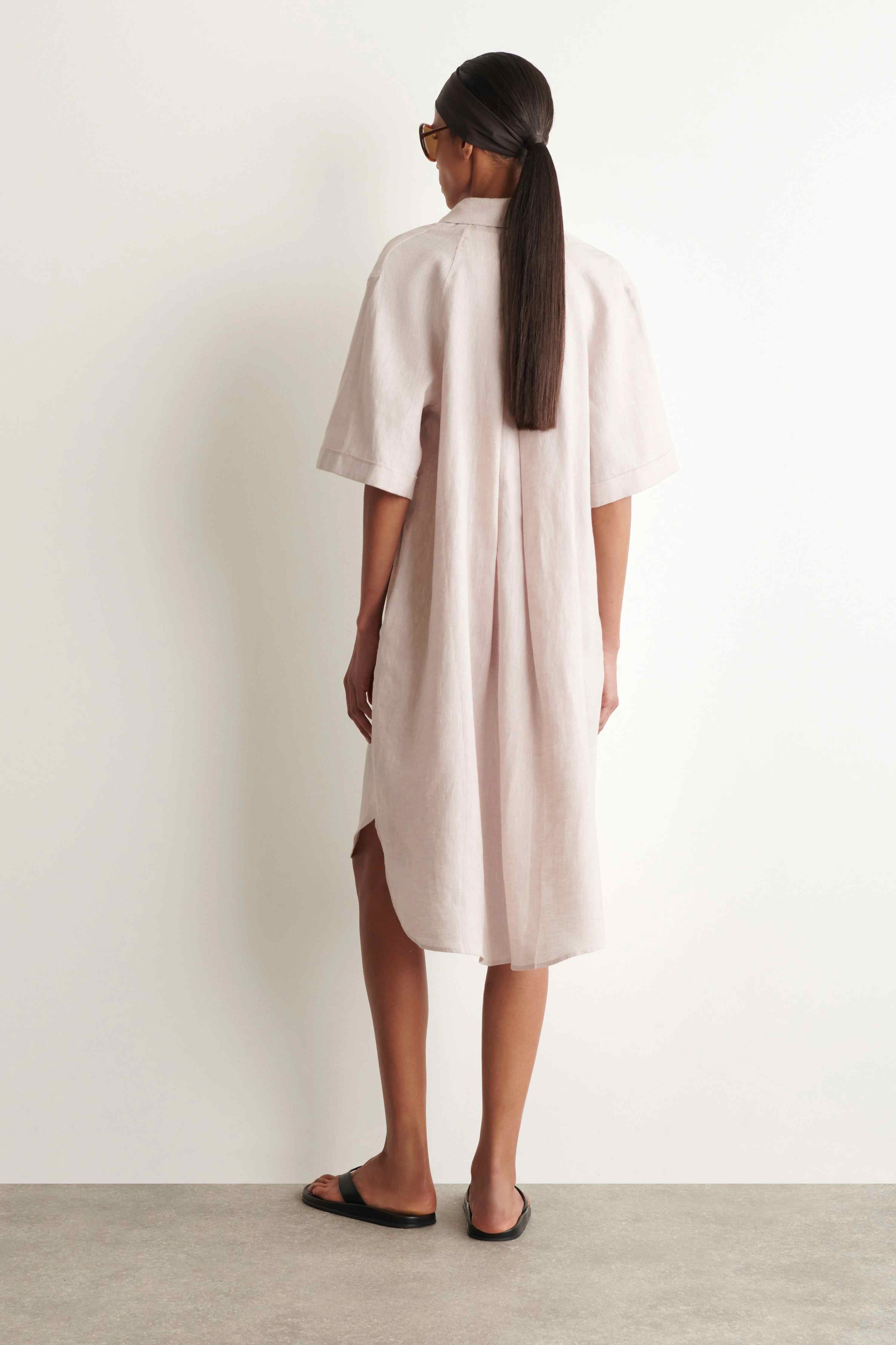 SHORT-SLEEVED LINEN SHIRT DRESS - 2
