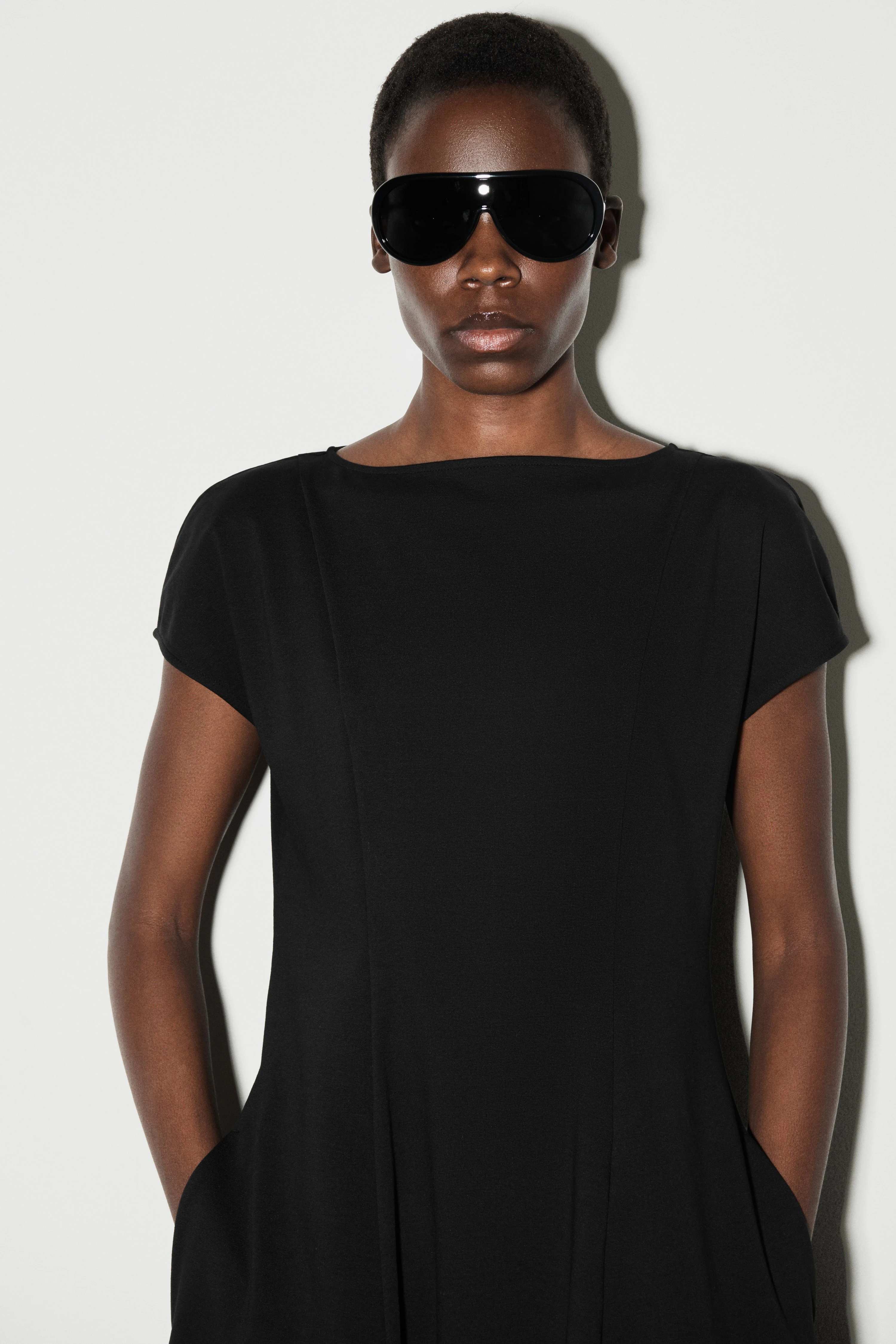 SCULPTURAL JERSEY MIDI DRESS - 3