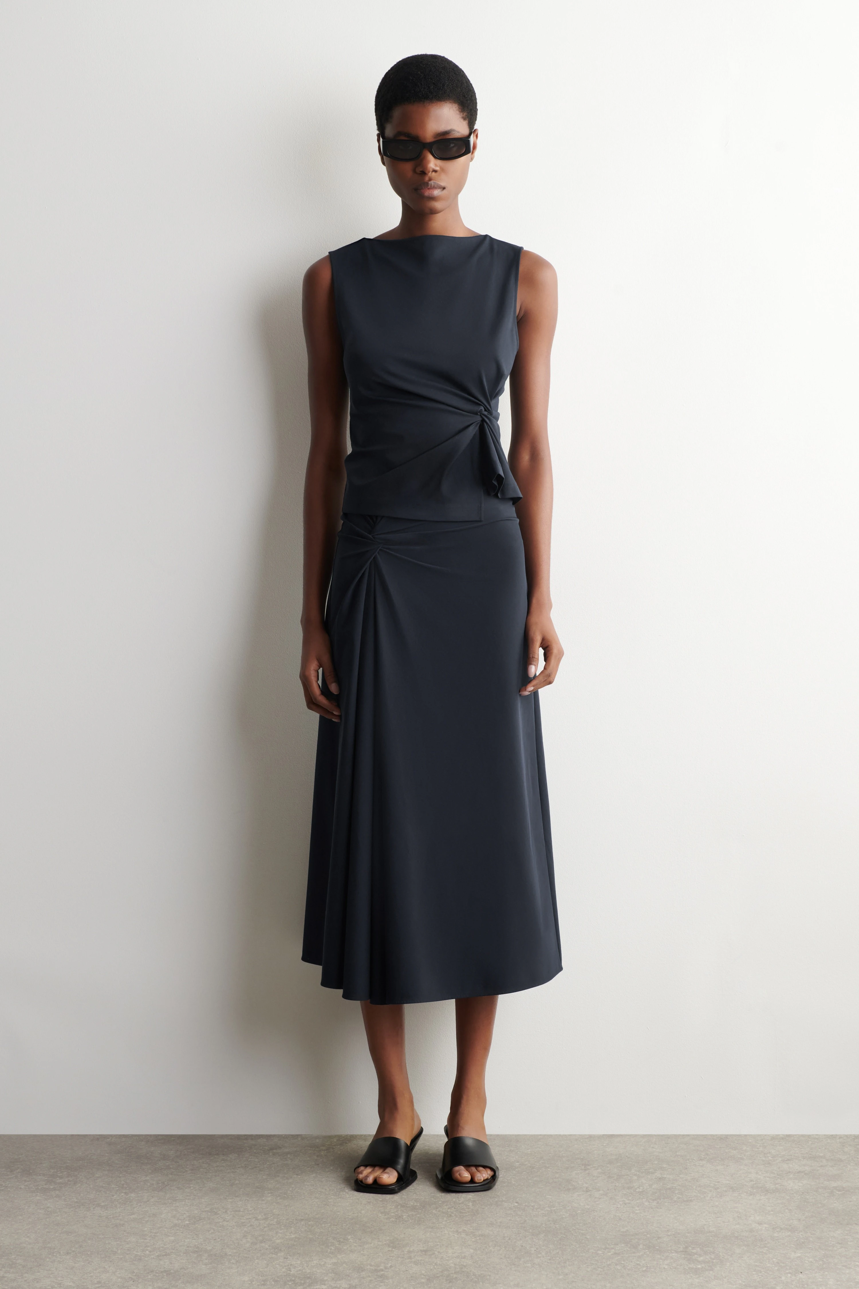 TWIST-DETAIL JERSEY MIDI SKIRT