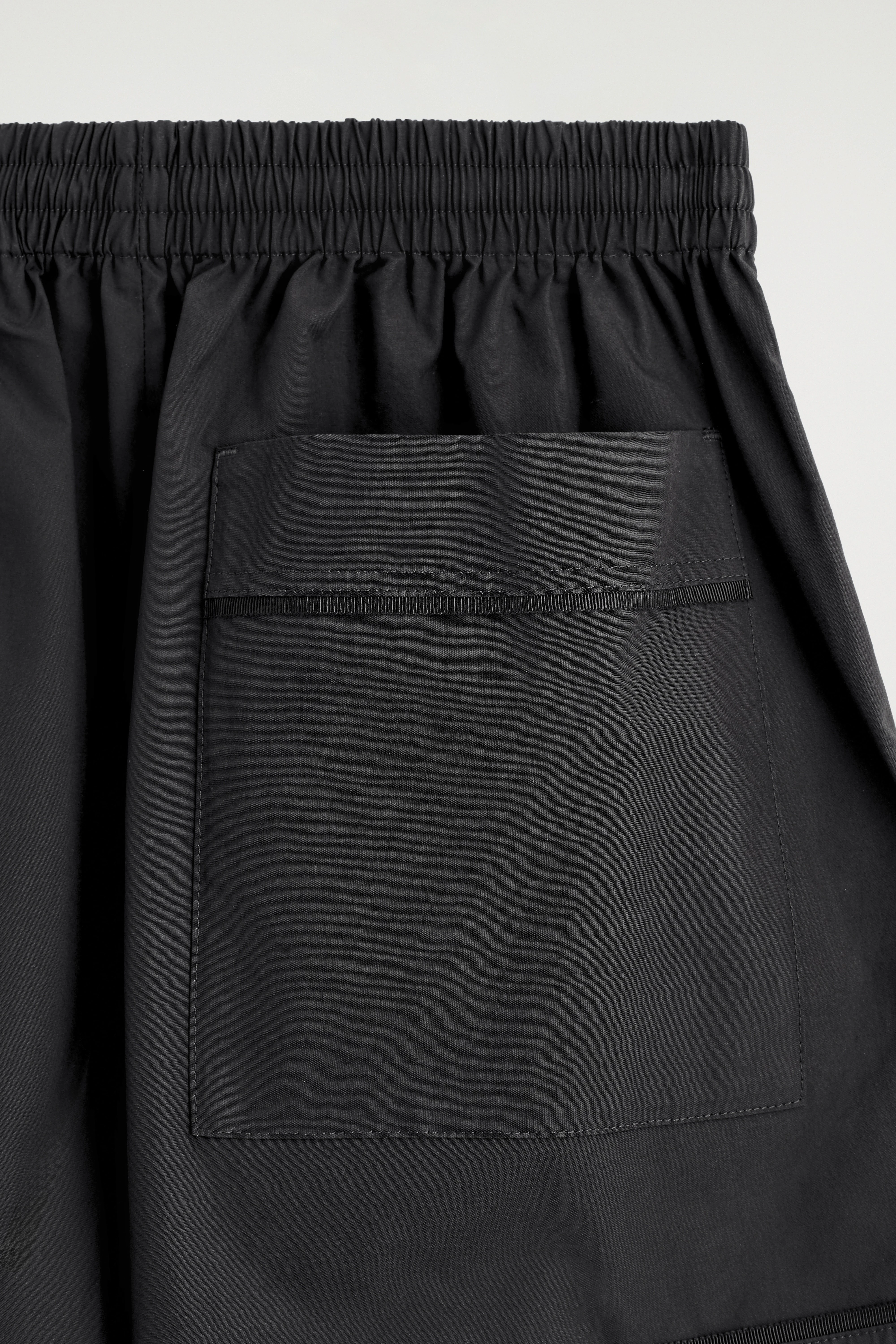 ELASTICATED GROSGRAIN-DETAIL COTTON SHORTS - 6