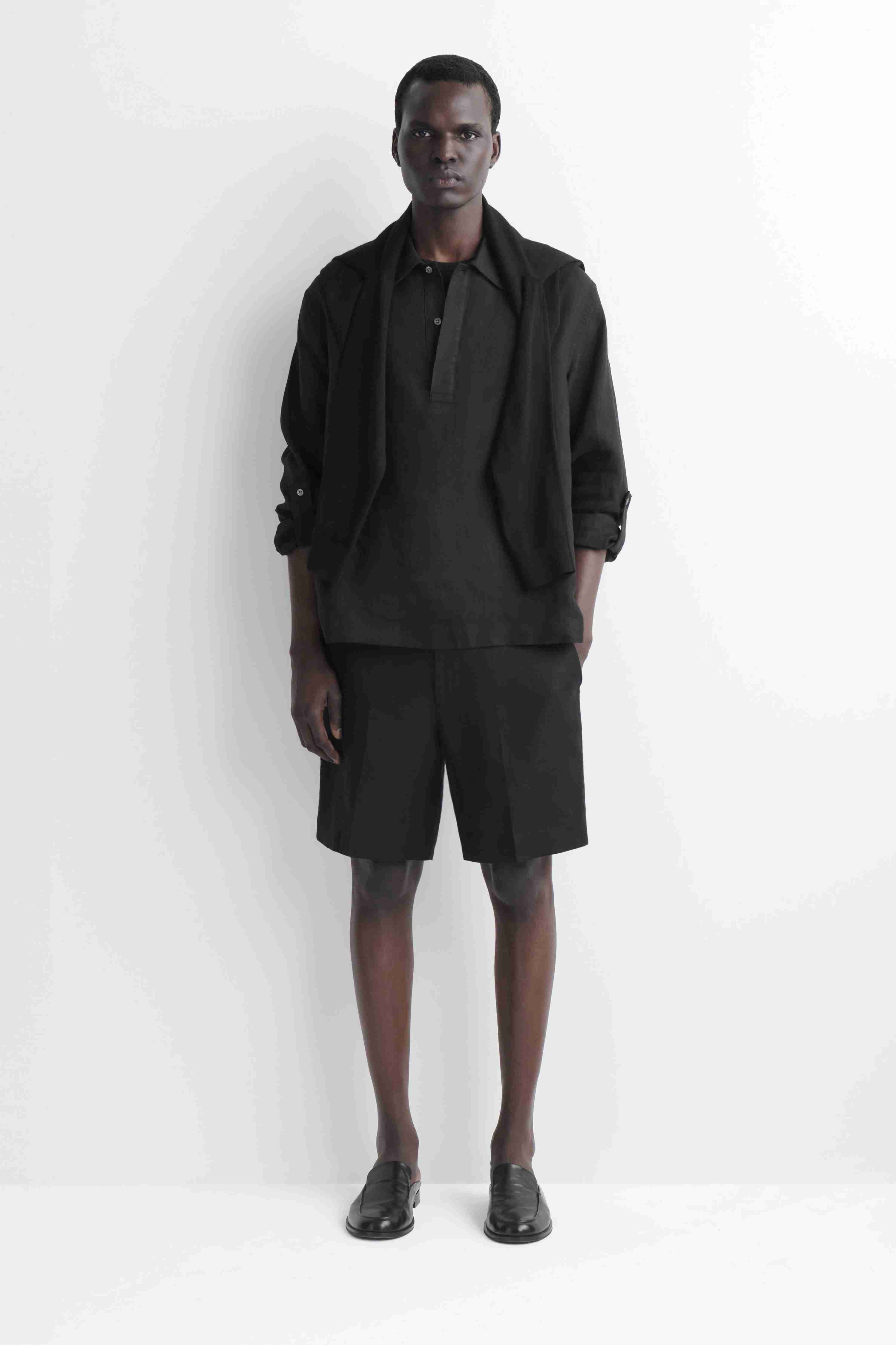 TAILORED LINEN SHORTS