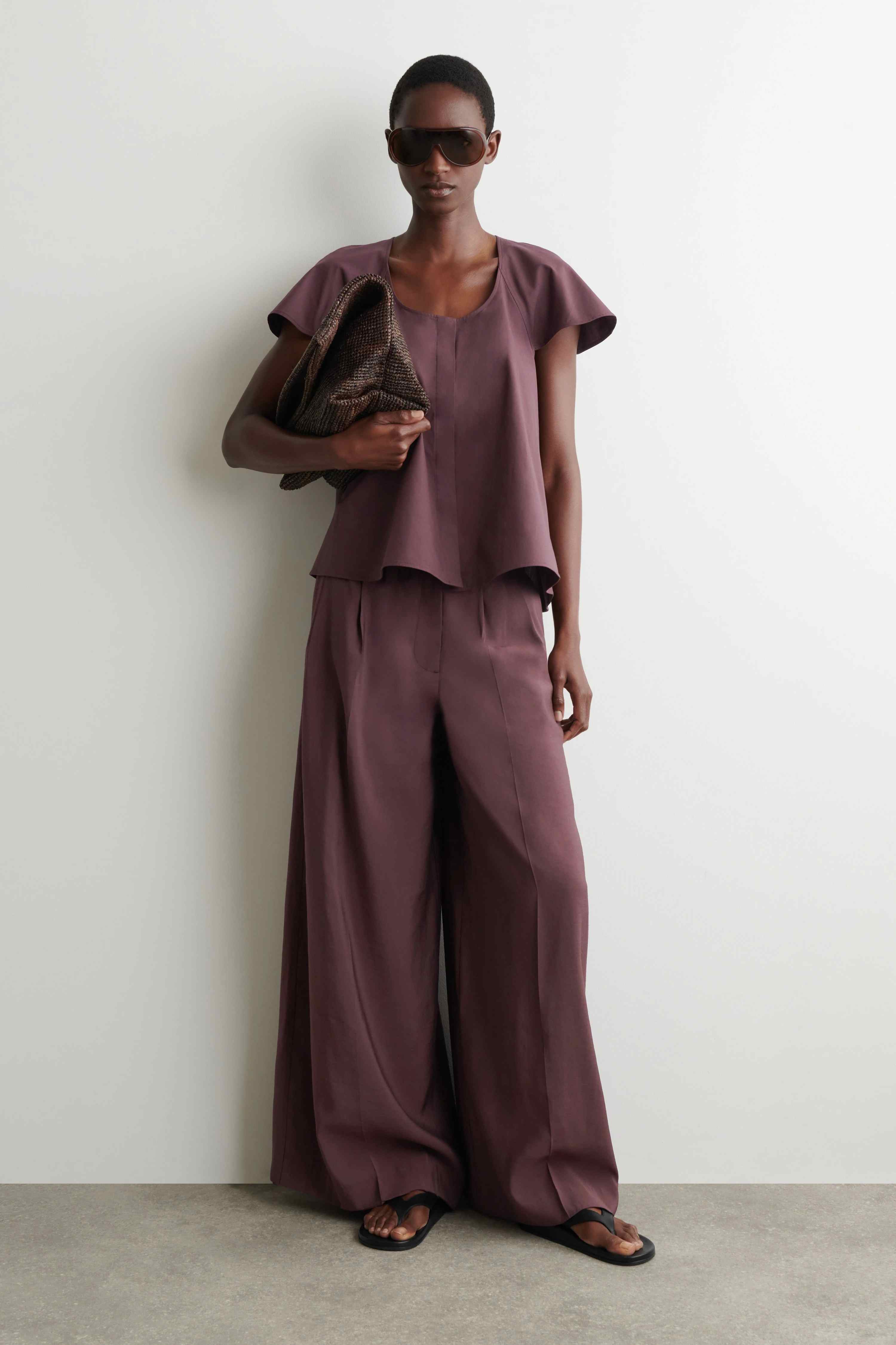 PLEATED MODAL WIDE-LEG TROUSERS