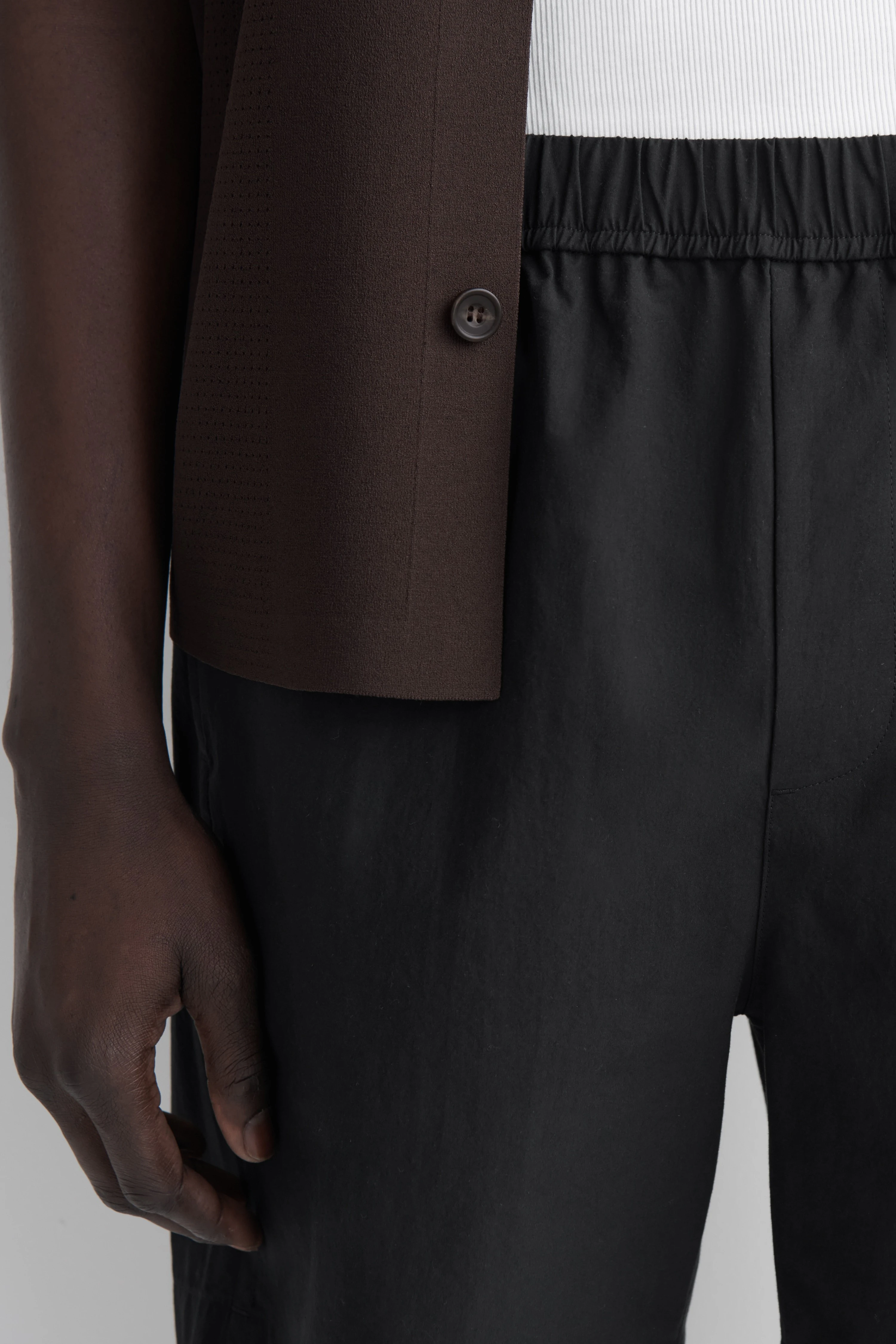 ELASTICATED COTTON SHORTS - 5