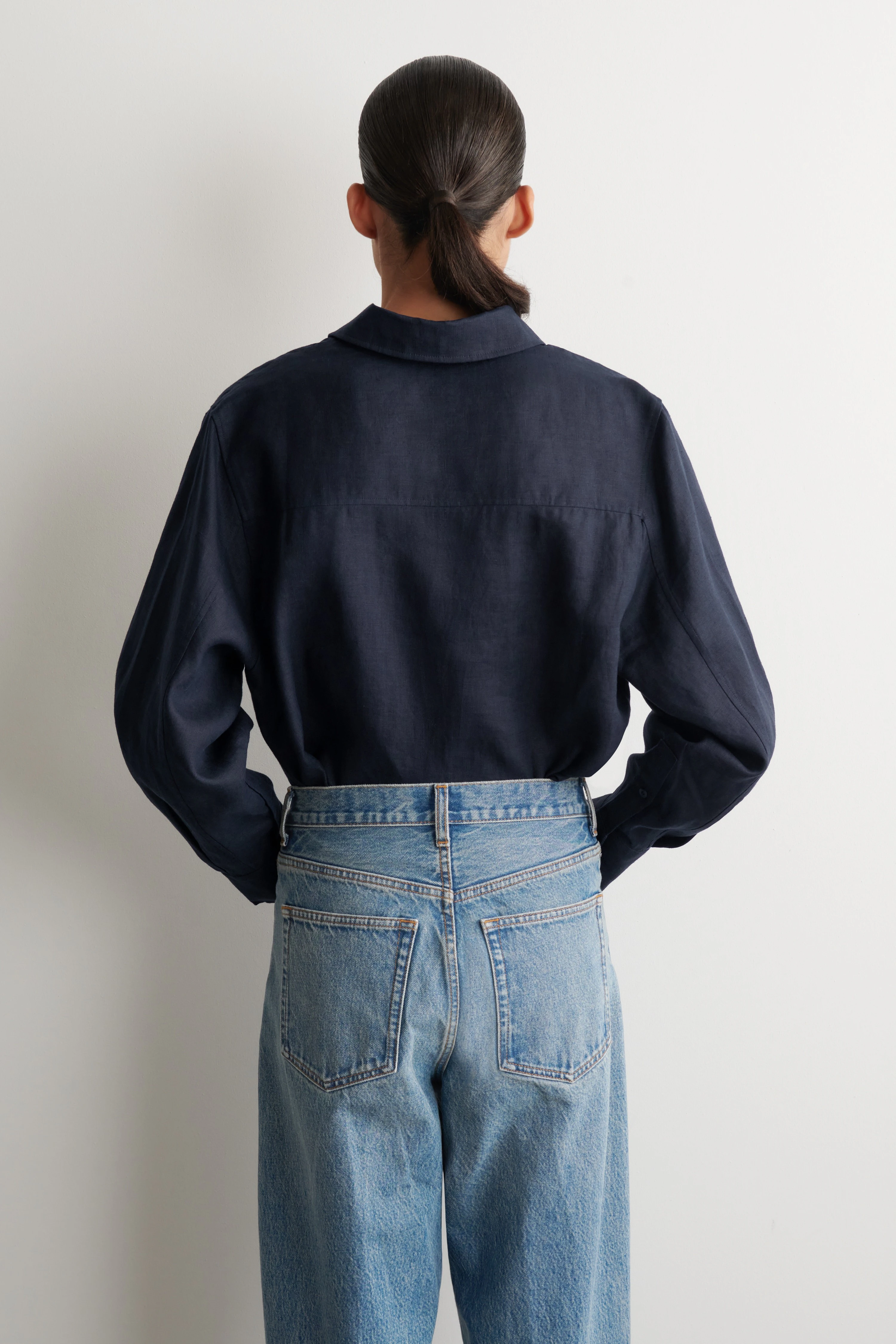 CURVED-HEM LINEN SHIRT
