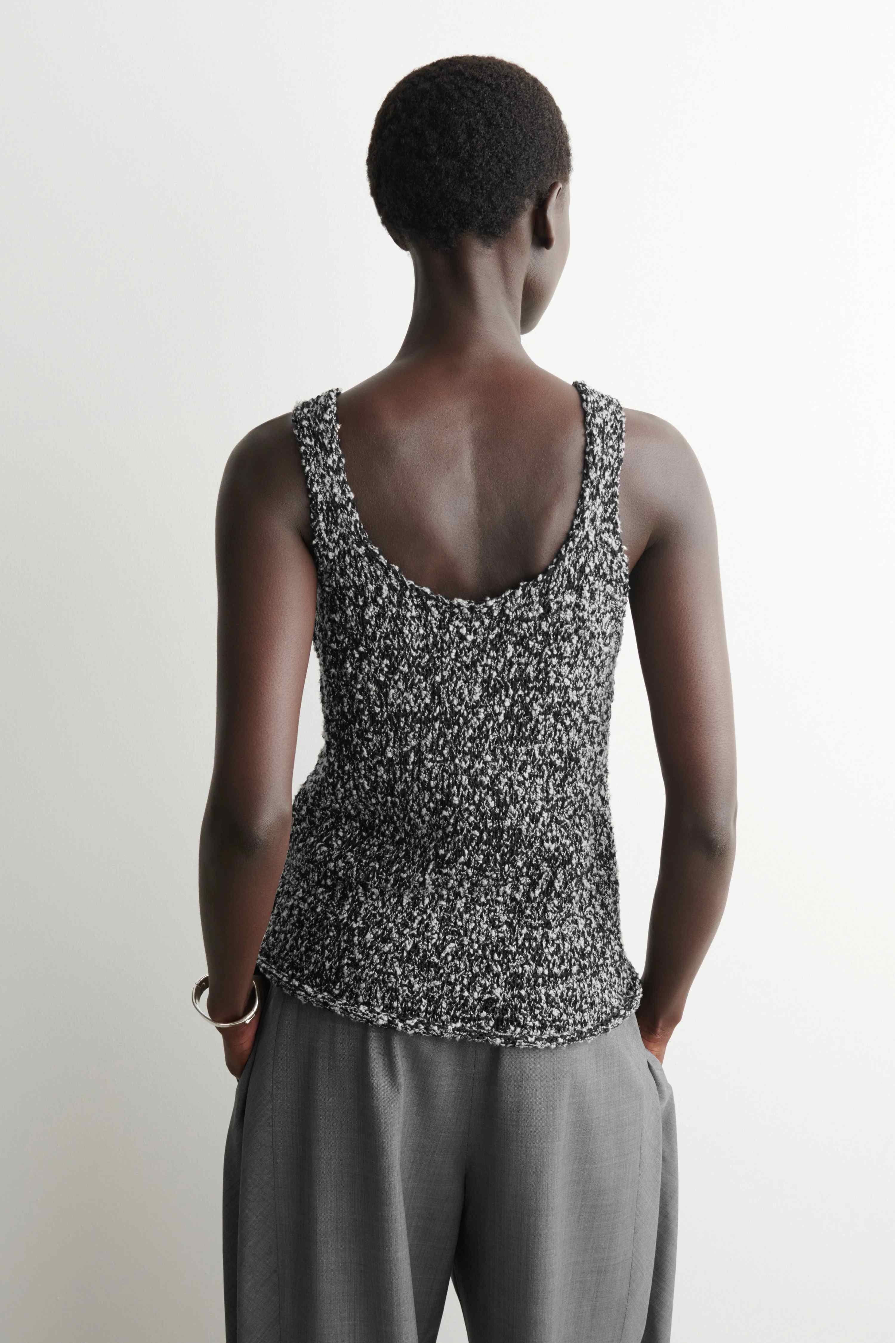 TWO-TONE CHUNKY KNITTED TANK TOP - 2