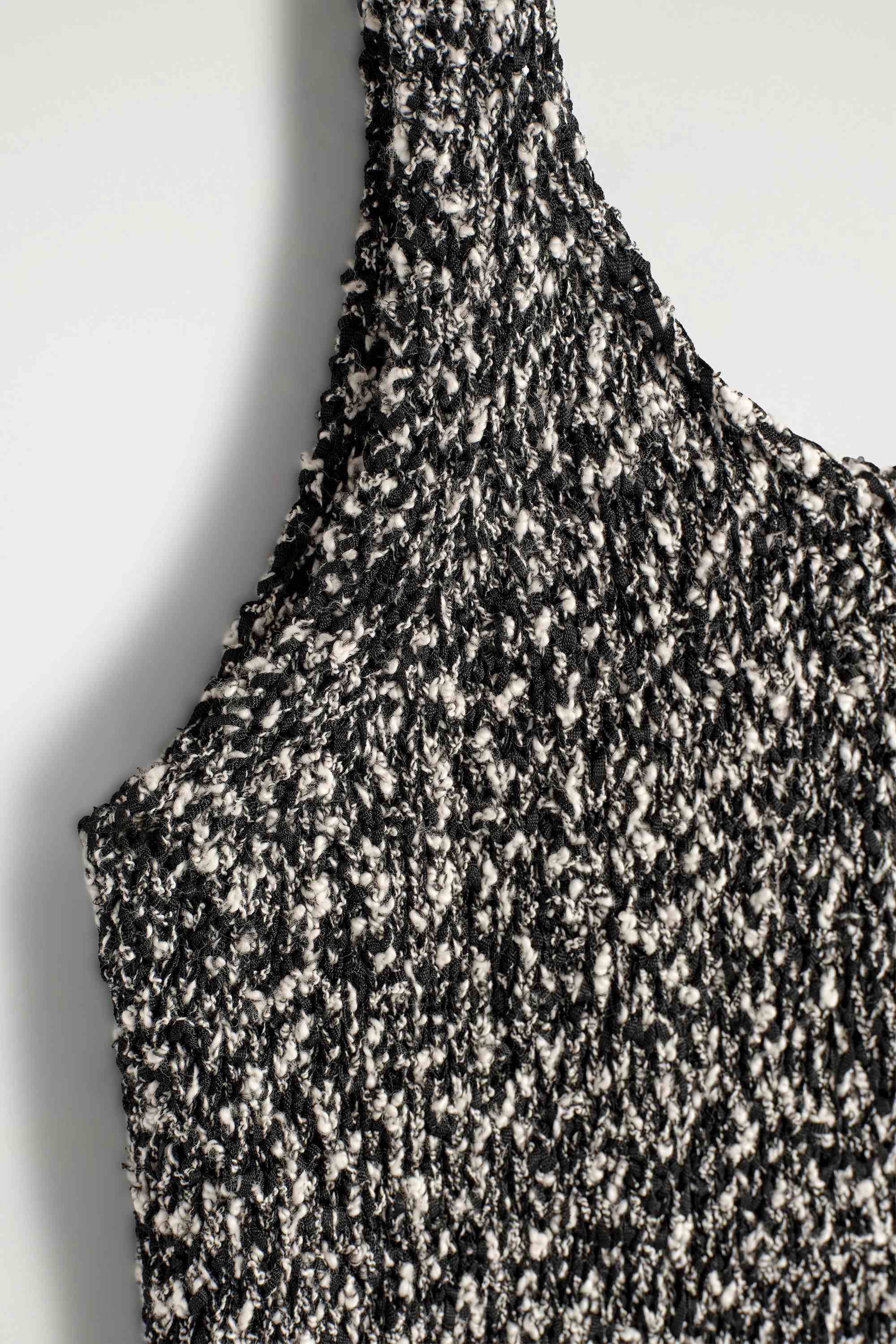 TWO-TONE CHUNKY KNITTED TANK TOP - 7