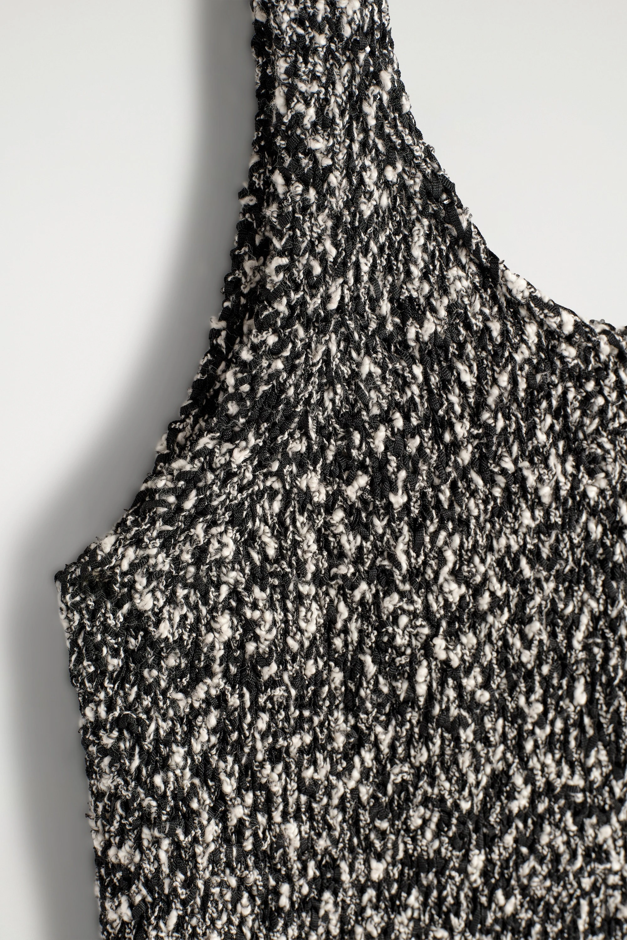 TWO-TONE CHUNKY KNITTED TANK TOP - 7