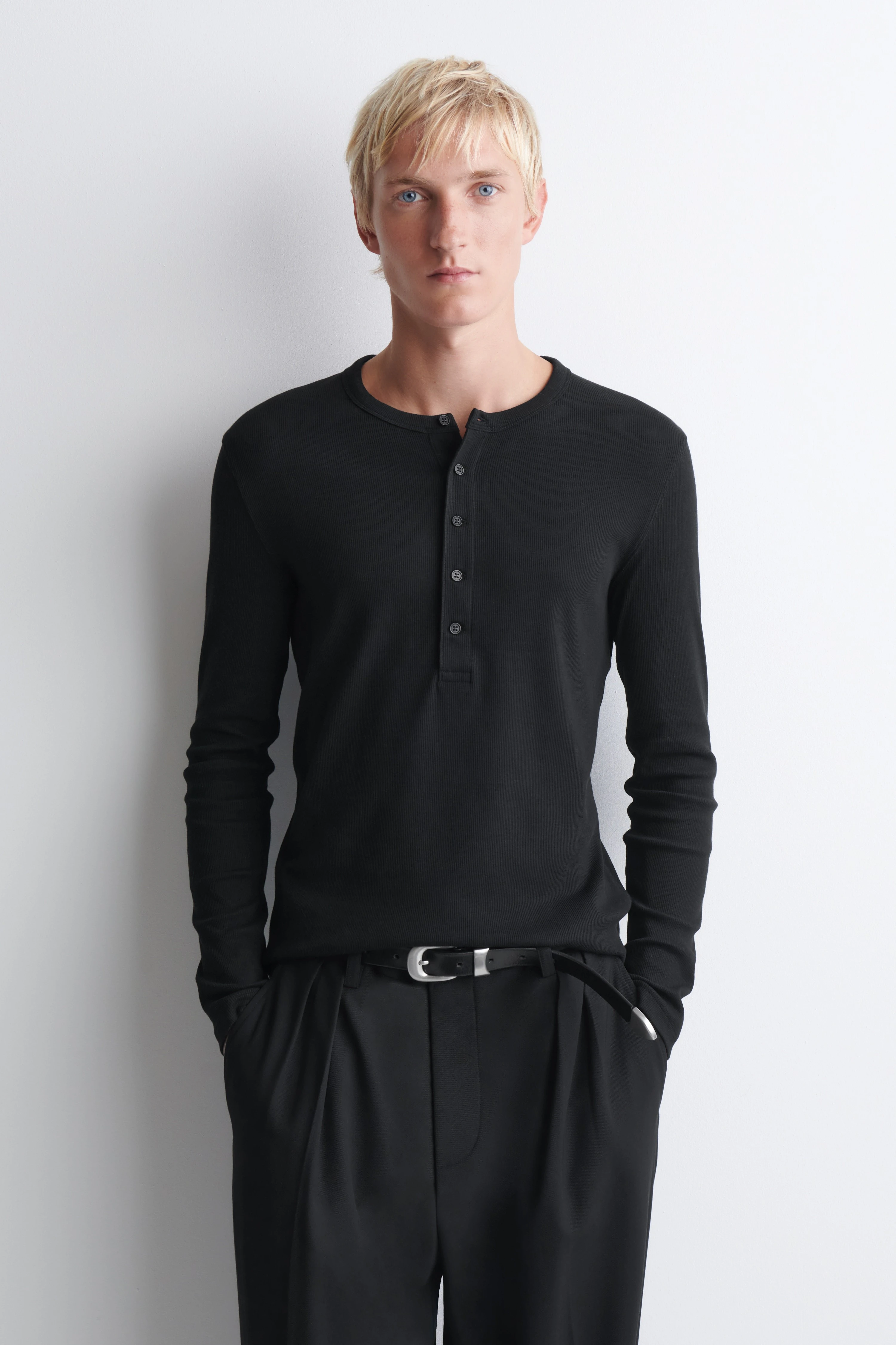 SLIM RIBBED COTTON LONG-SLEEVED HENLEY T-SHIRT - 1