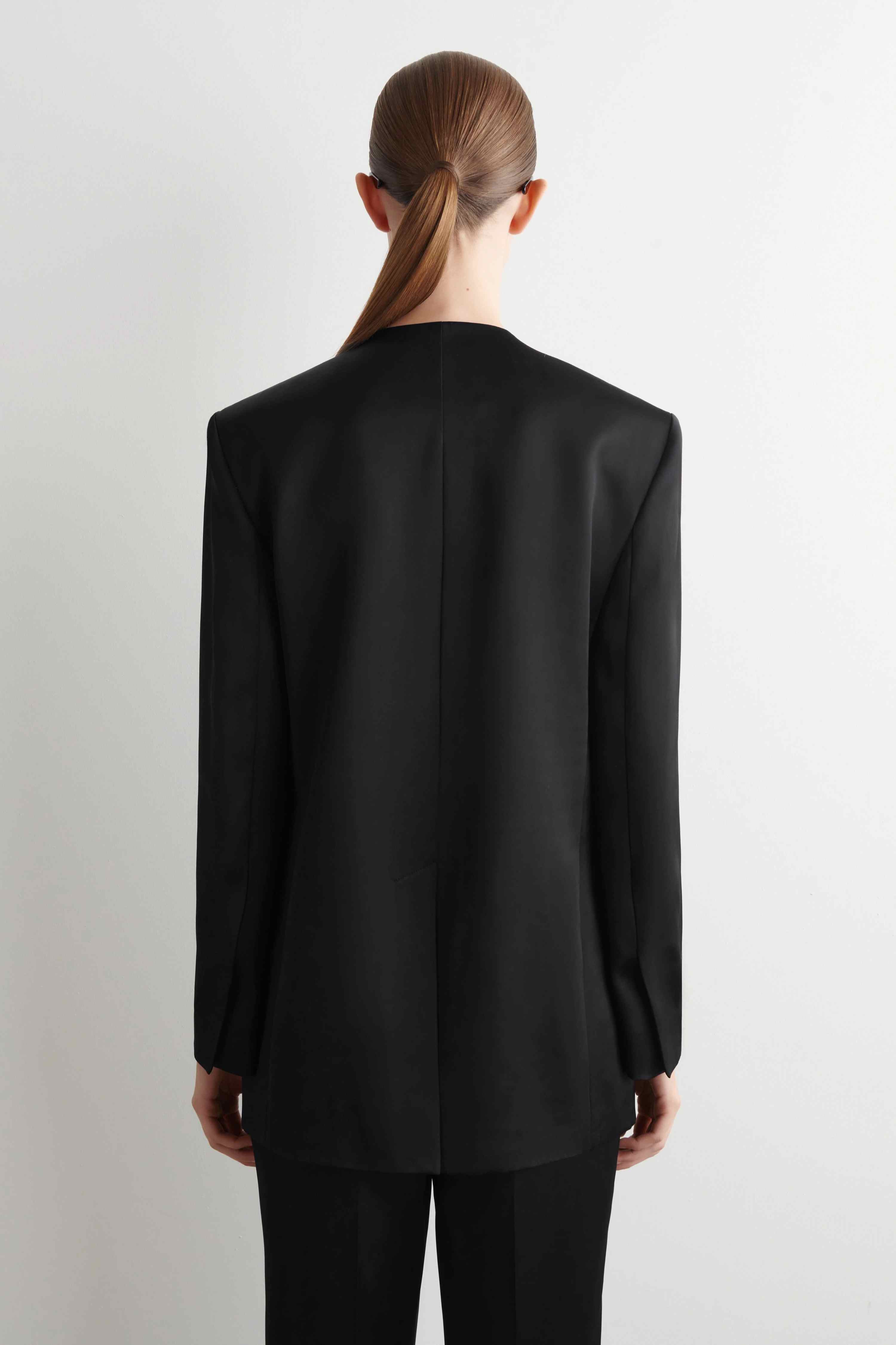 STRUCTURED COLLARLESS SATIN BLAZER - 2