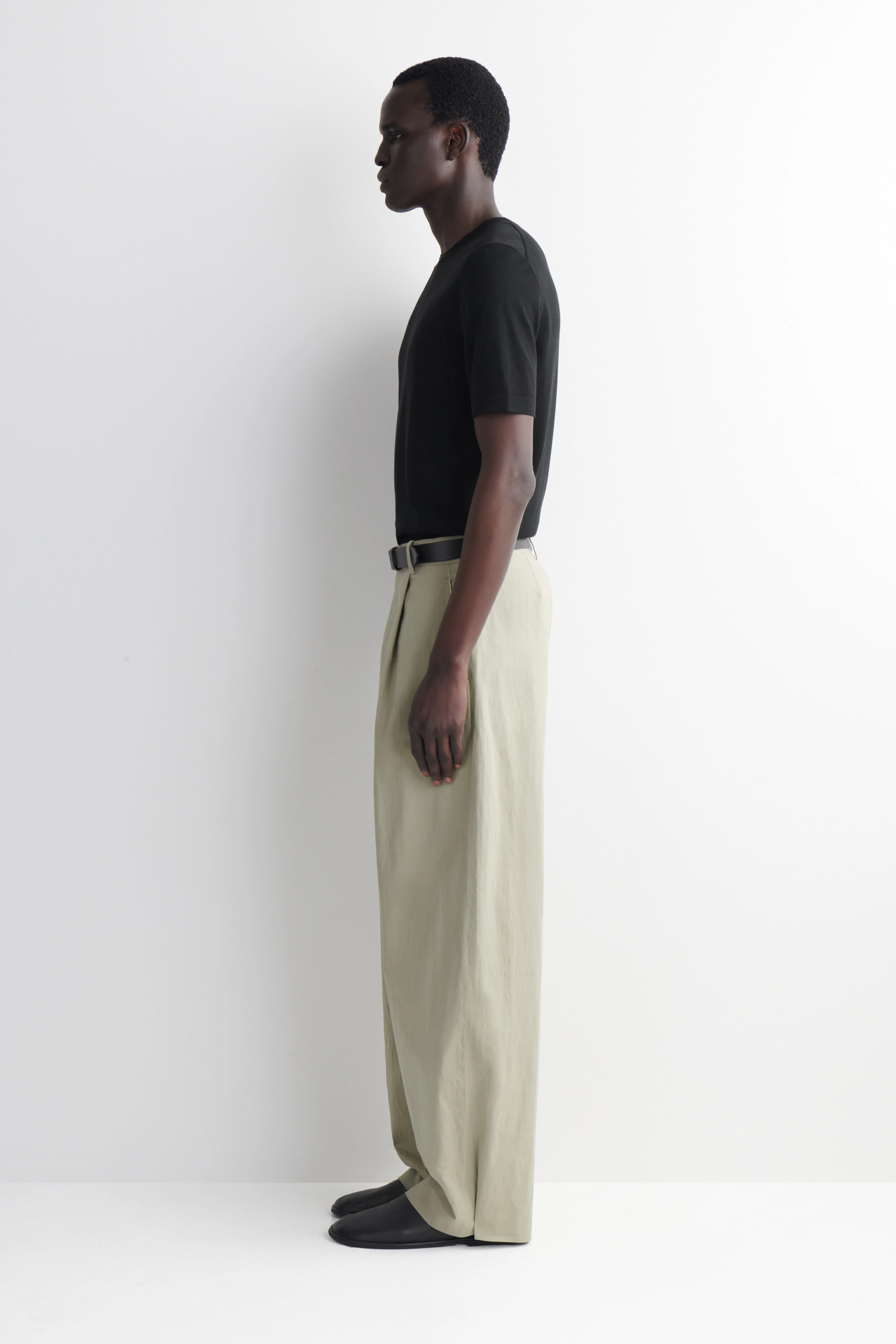 COTTON-LINEN RELAXED-FIT BARREL-LEG TROUSERS