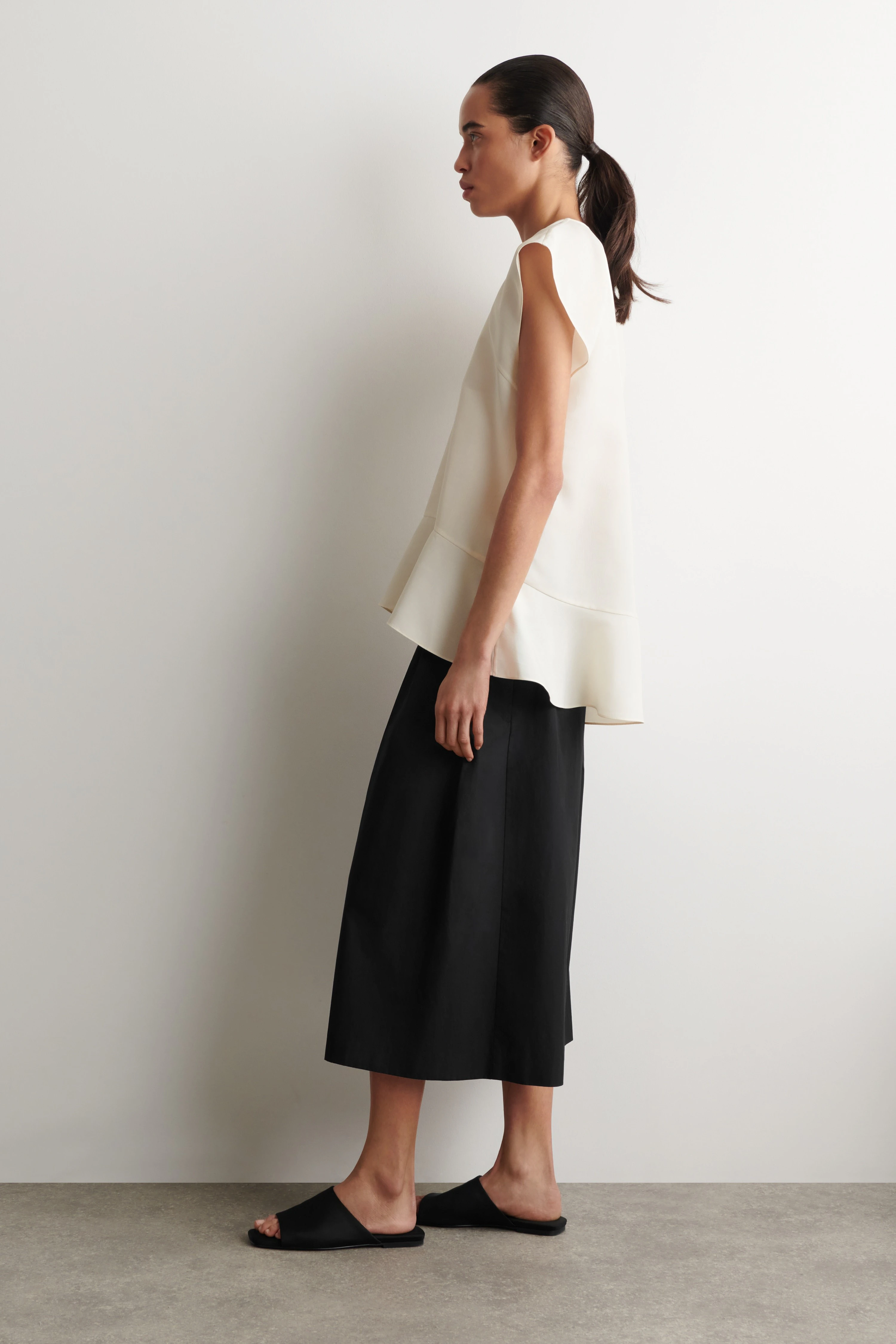 FLARED CAP-SLEEVE TOP - 4