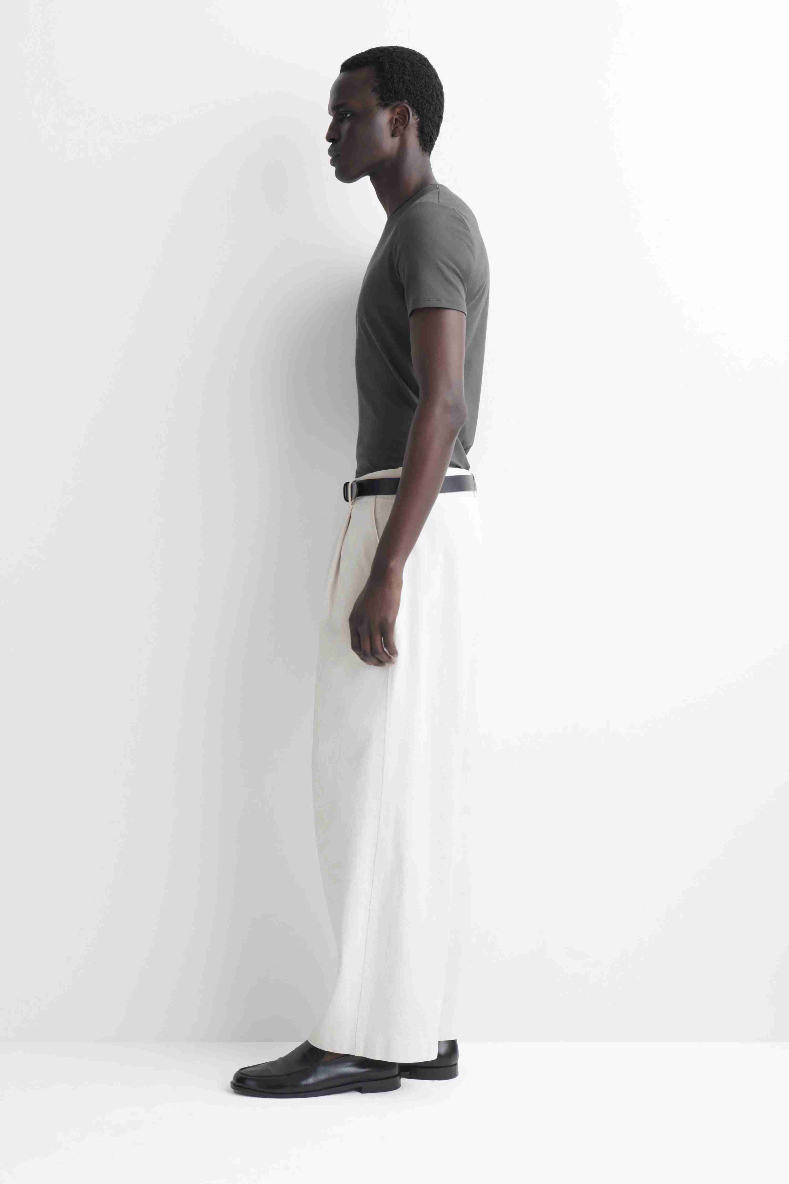 SLIM-FIT COTTON CREPE LIGHTWEIGHT T-SHIRT - 3
