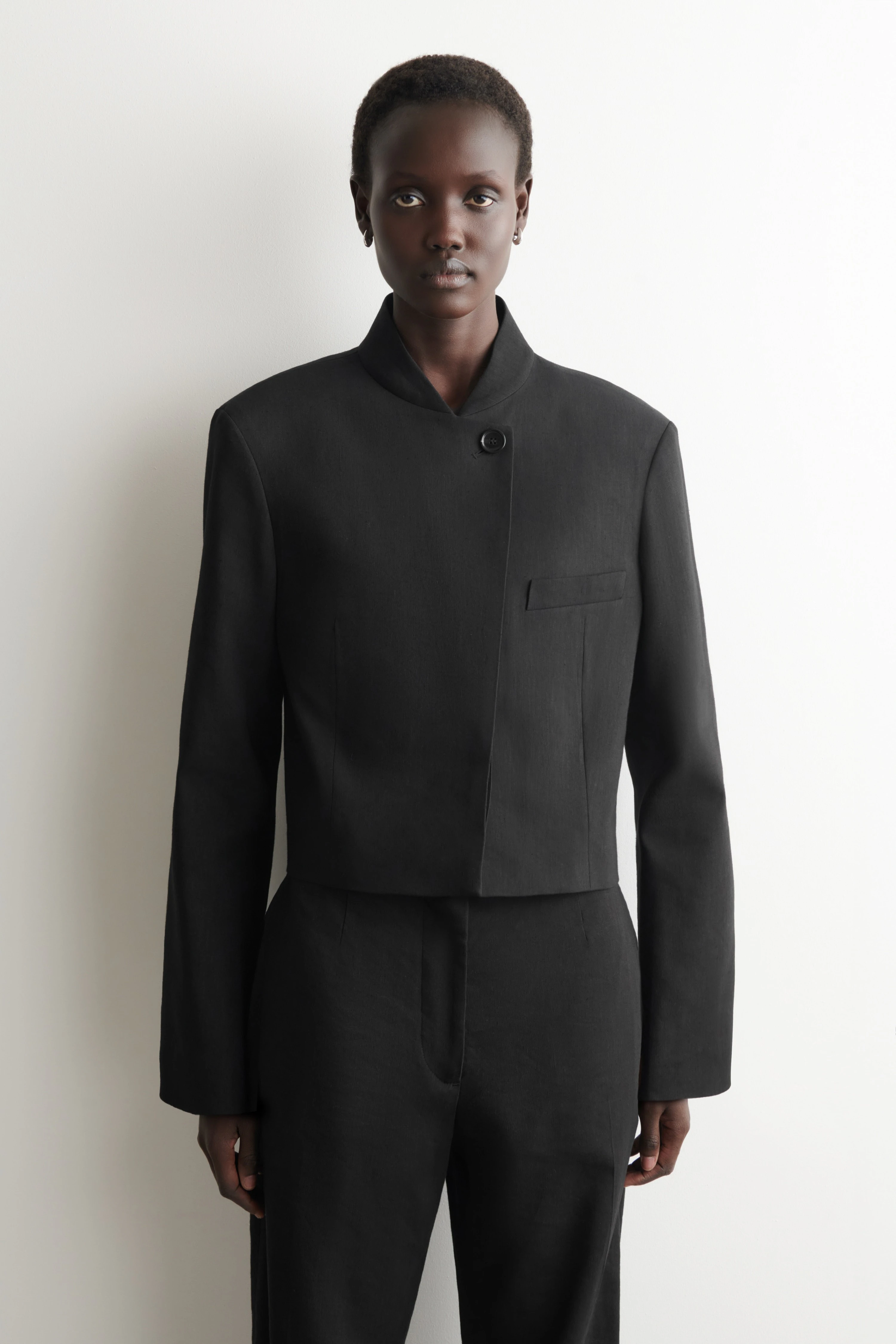 CROPPED STRUCTURED LINEN BLAZER - 1