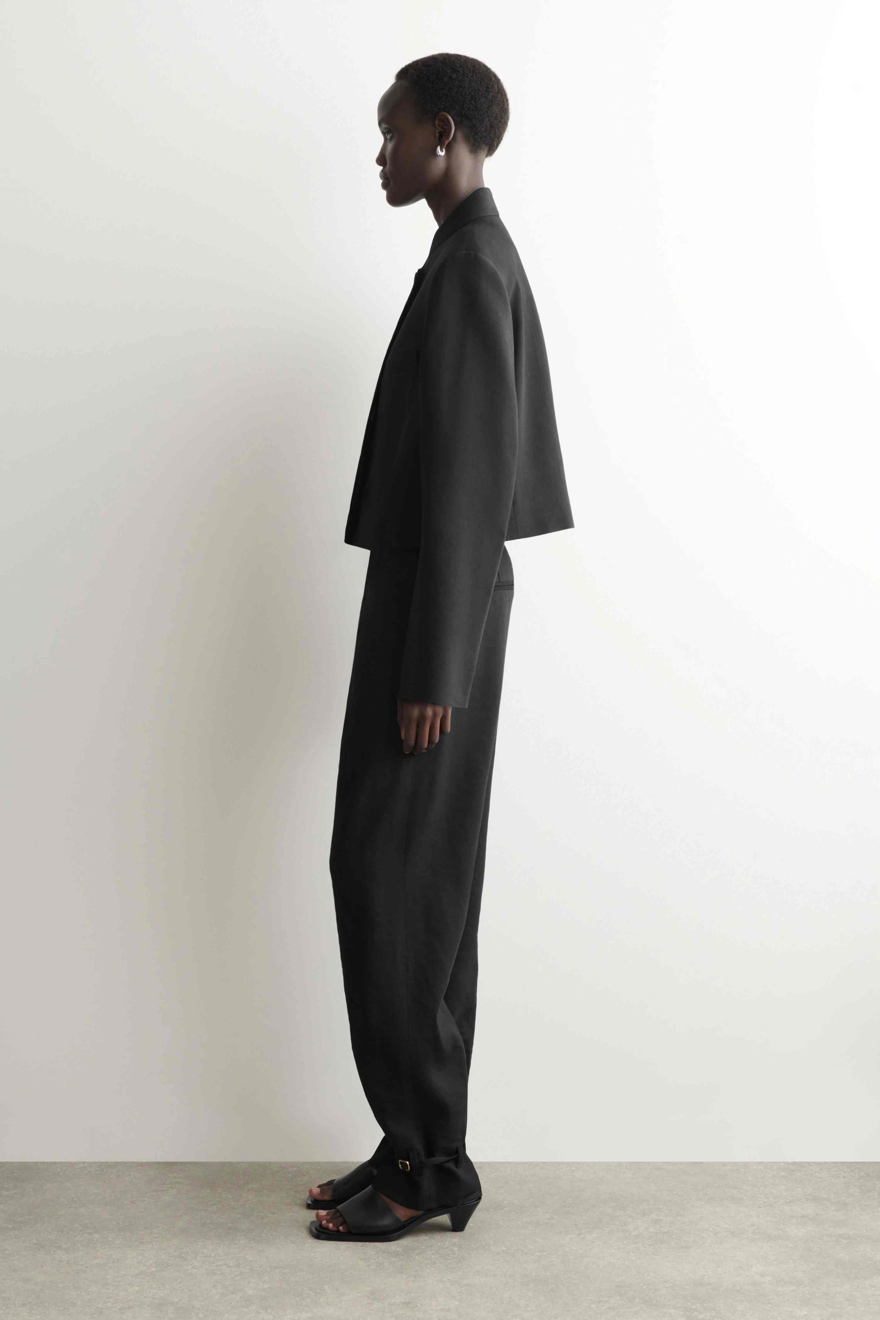 CROPPED STRUCTURED LINEN BLAZER - 4