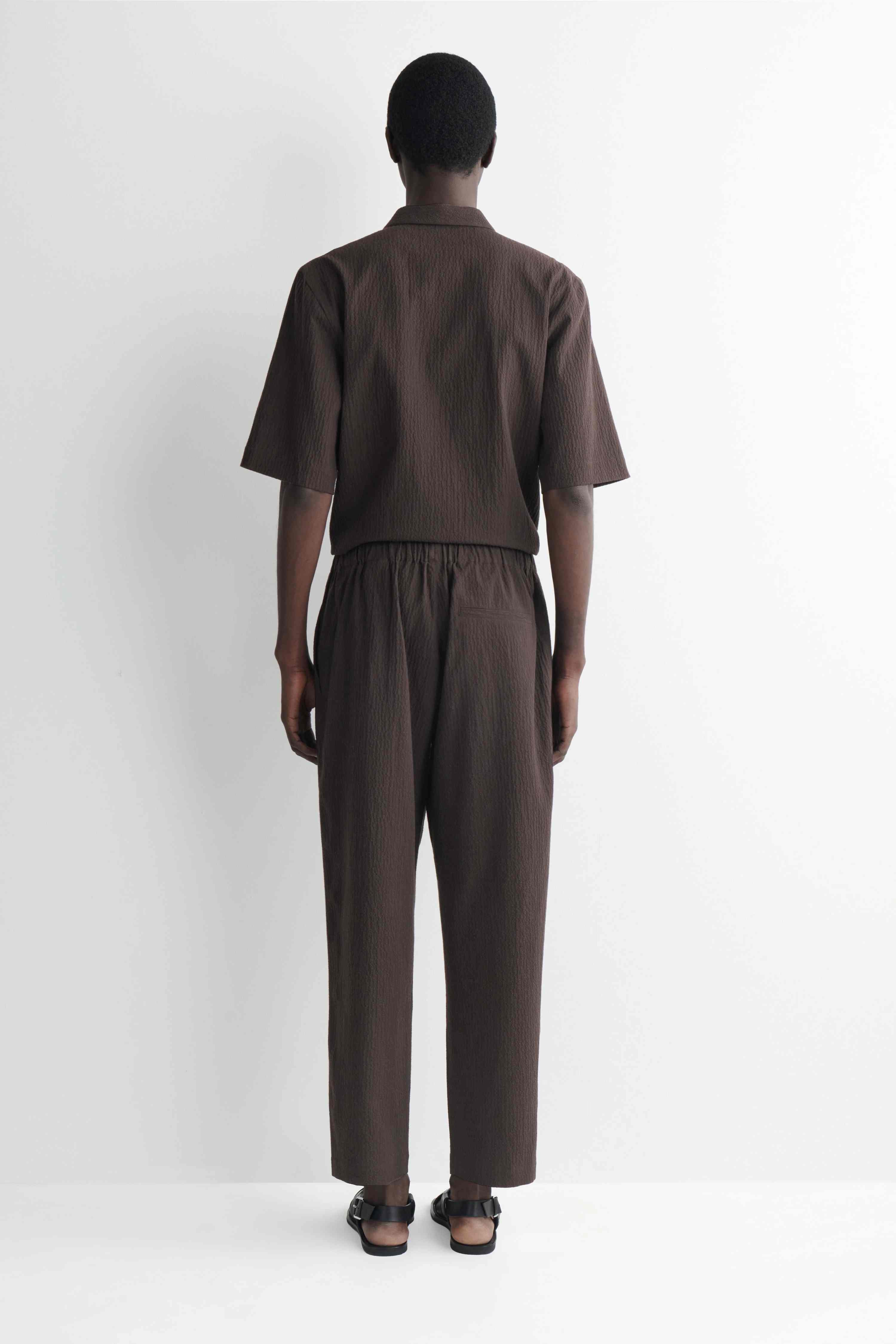 SEERSUCKER REGULAR-FIT TAPERED TROUSERS - 2