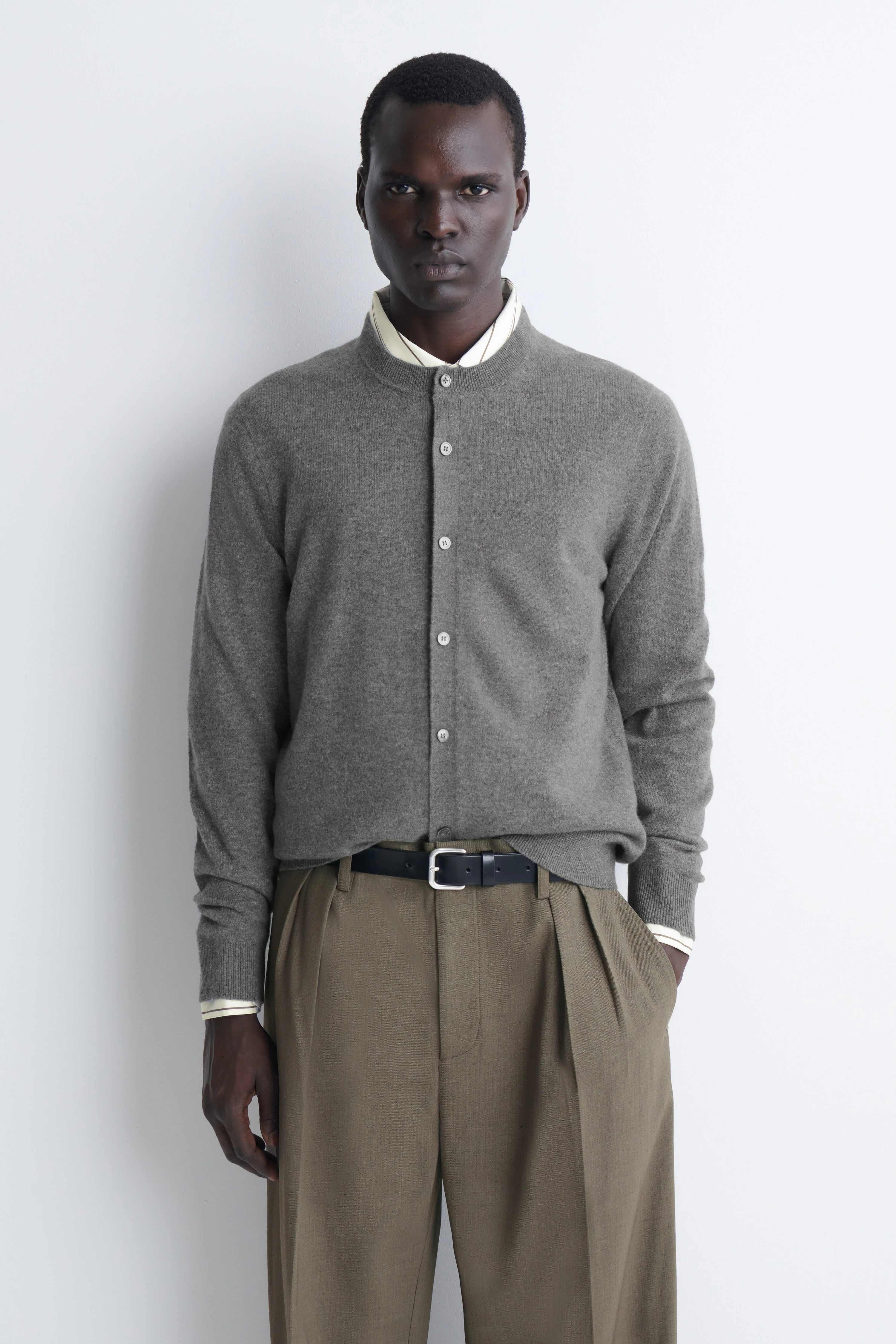 PURE CASHMERE CREW-NECK CARDIGAN