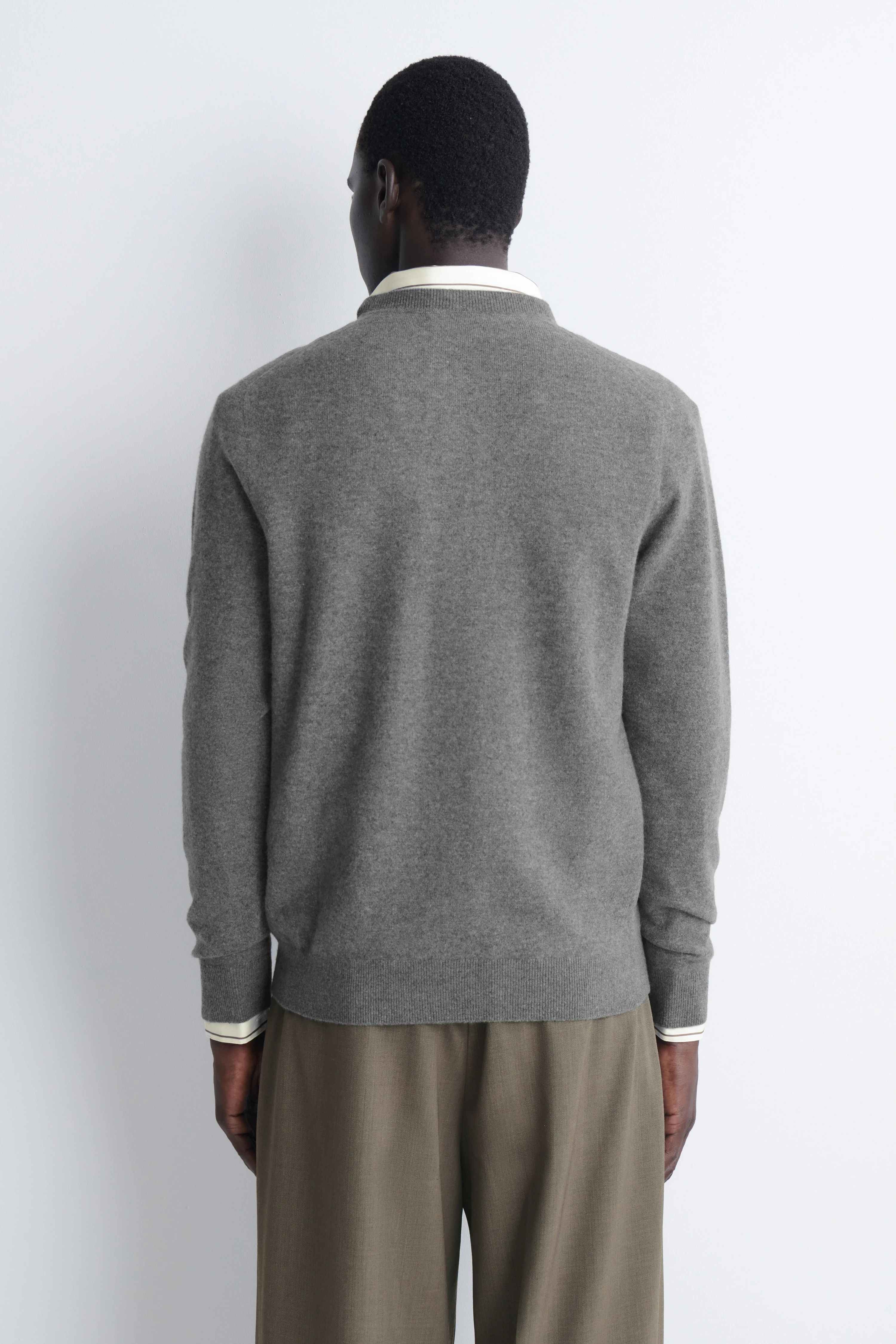 PURE CASHMERE CREW-NECK CARDIGAN