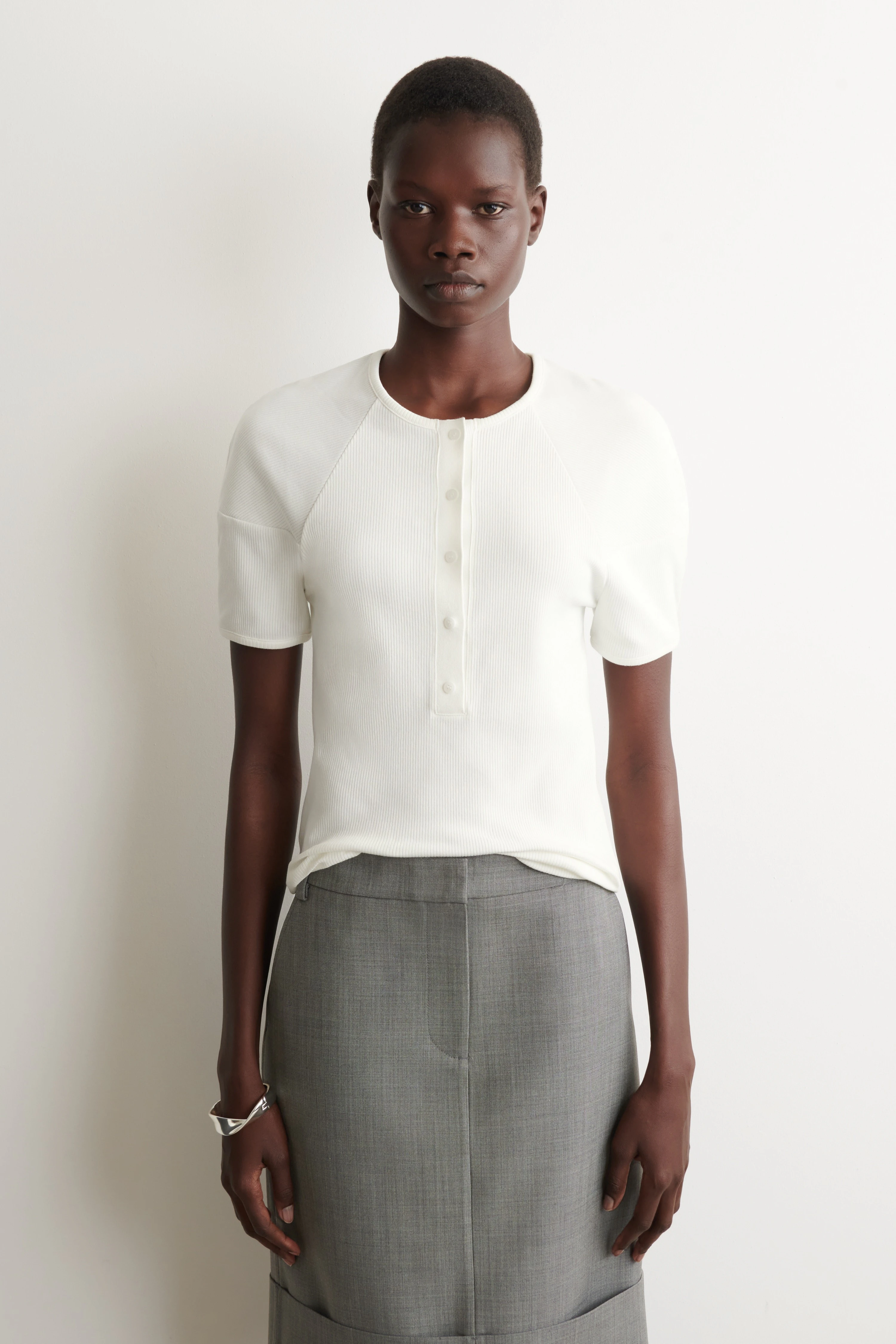 ROUNDED RIBBED JERSEY HENLEY TOP