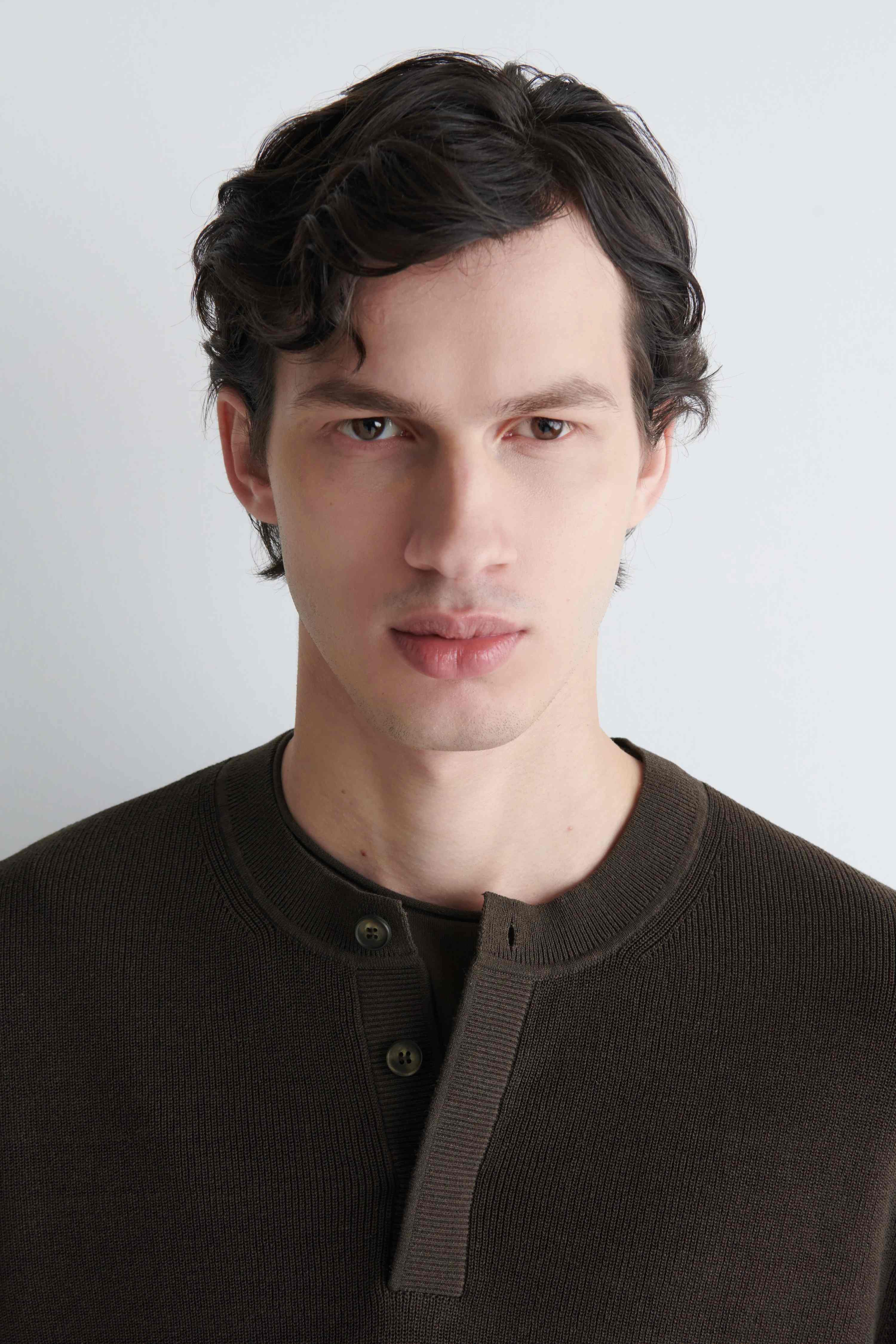 KNITTED LINEN HENLEY T-SHIRT - 5