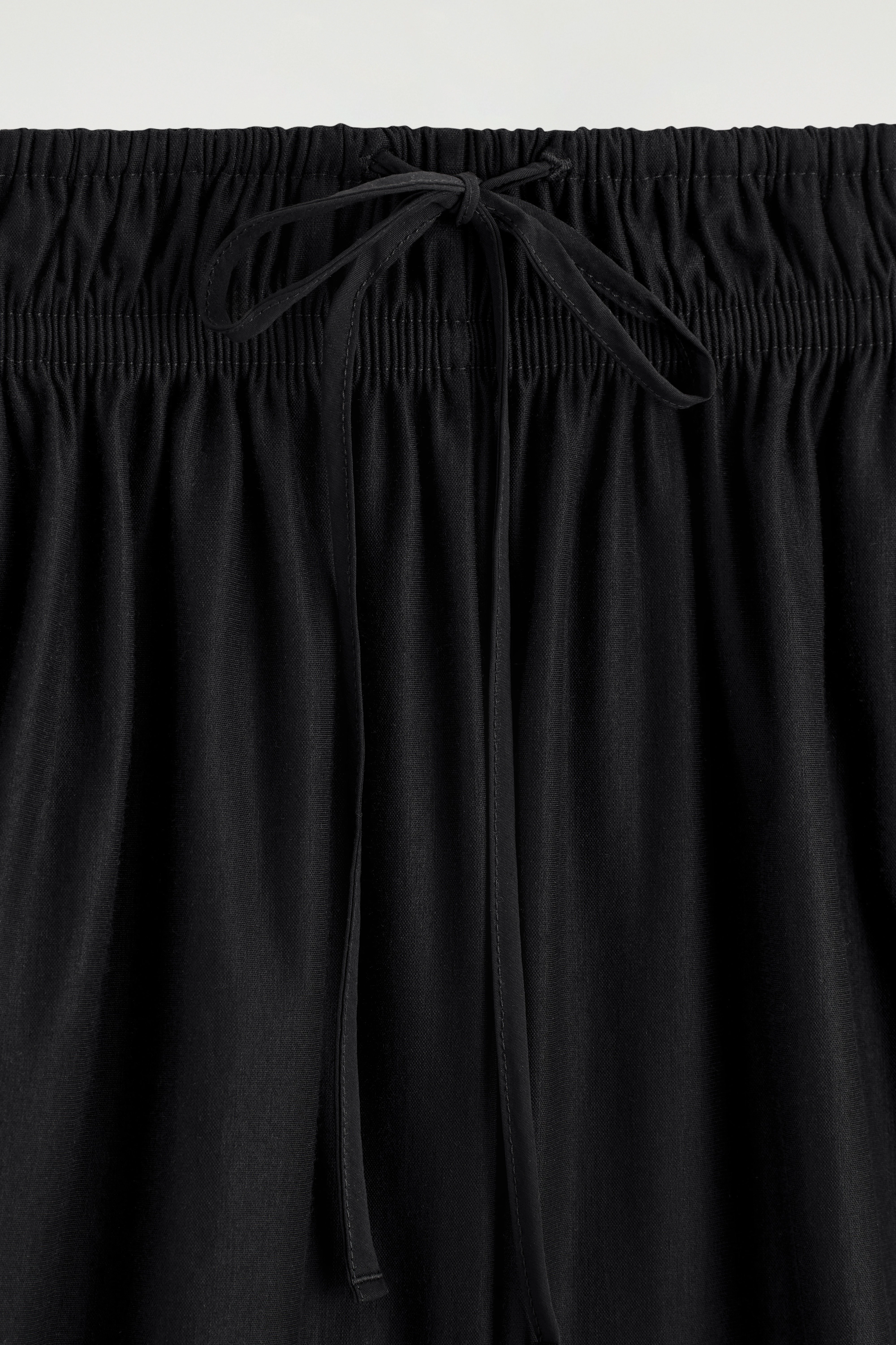 RUCHED-WAIST SHORTS - 6