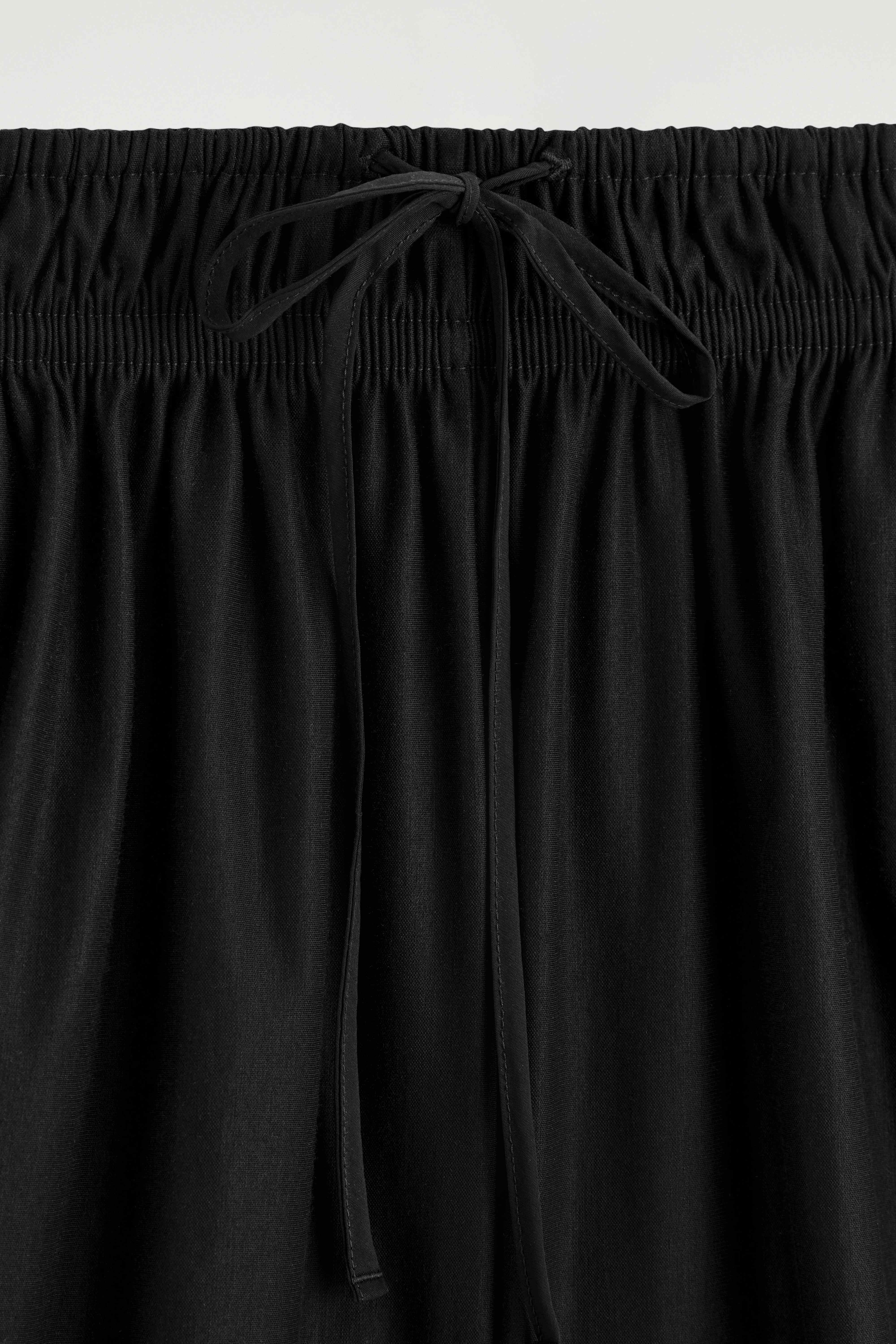 RUCHED-WAIST SHORTS - 6