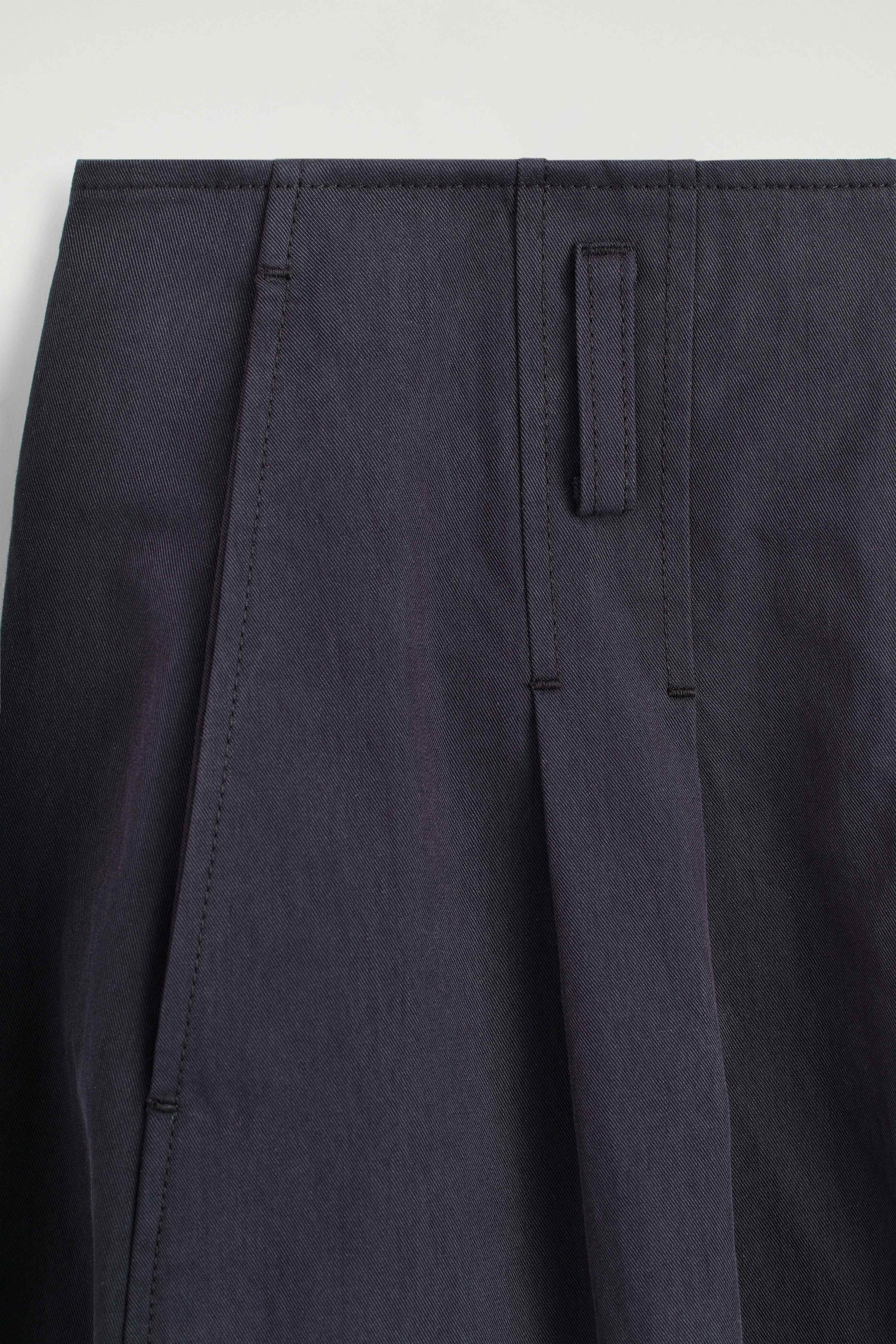 PLEATED COTTON BARREL-LEG TROUSERS - 7