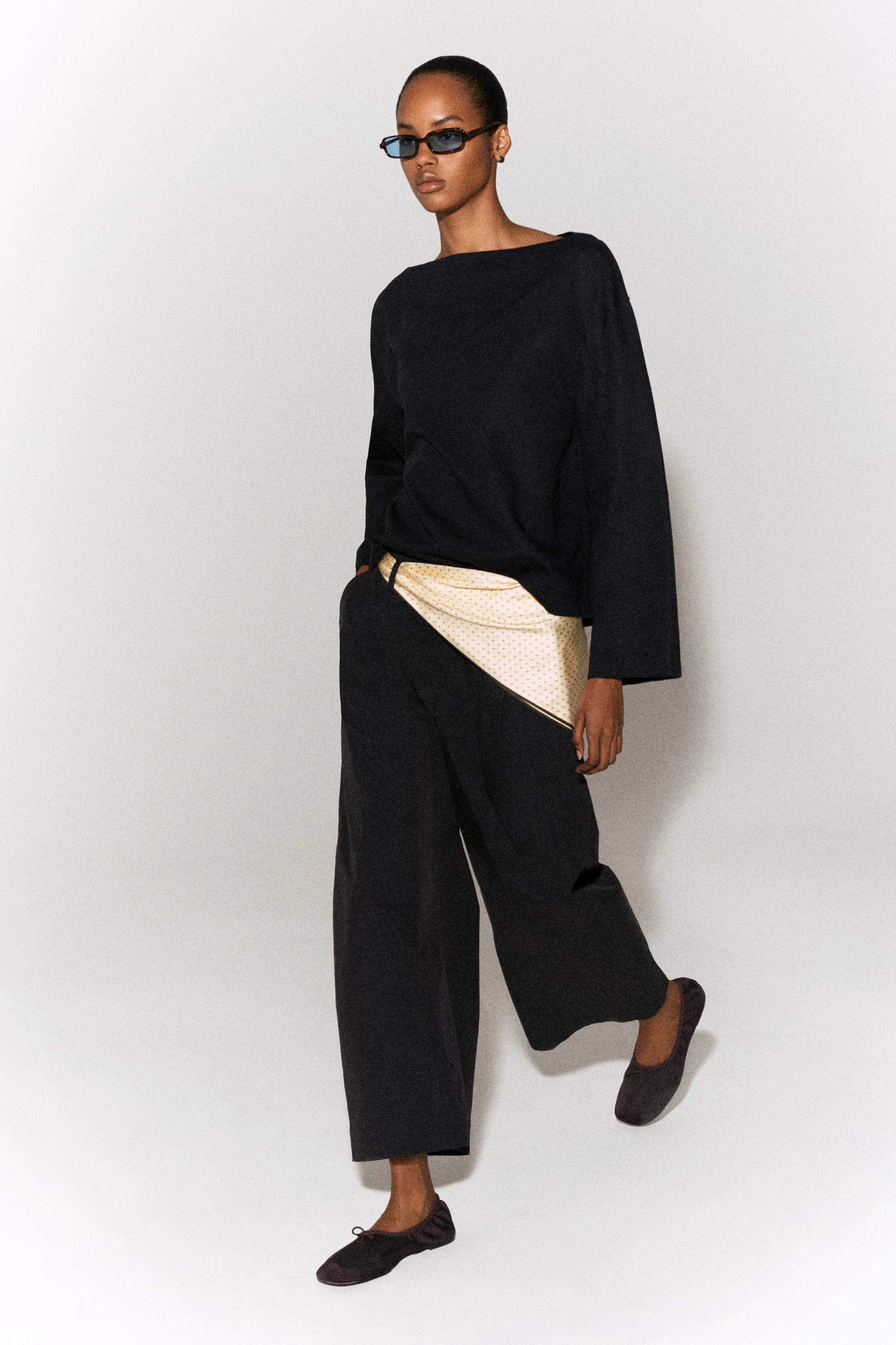 PLEATED COTTON BARREL-LEG TROUSERS - 8