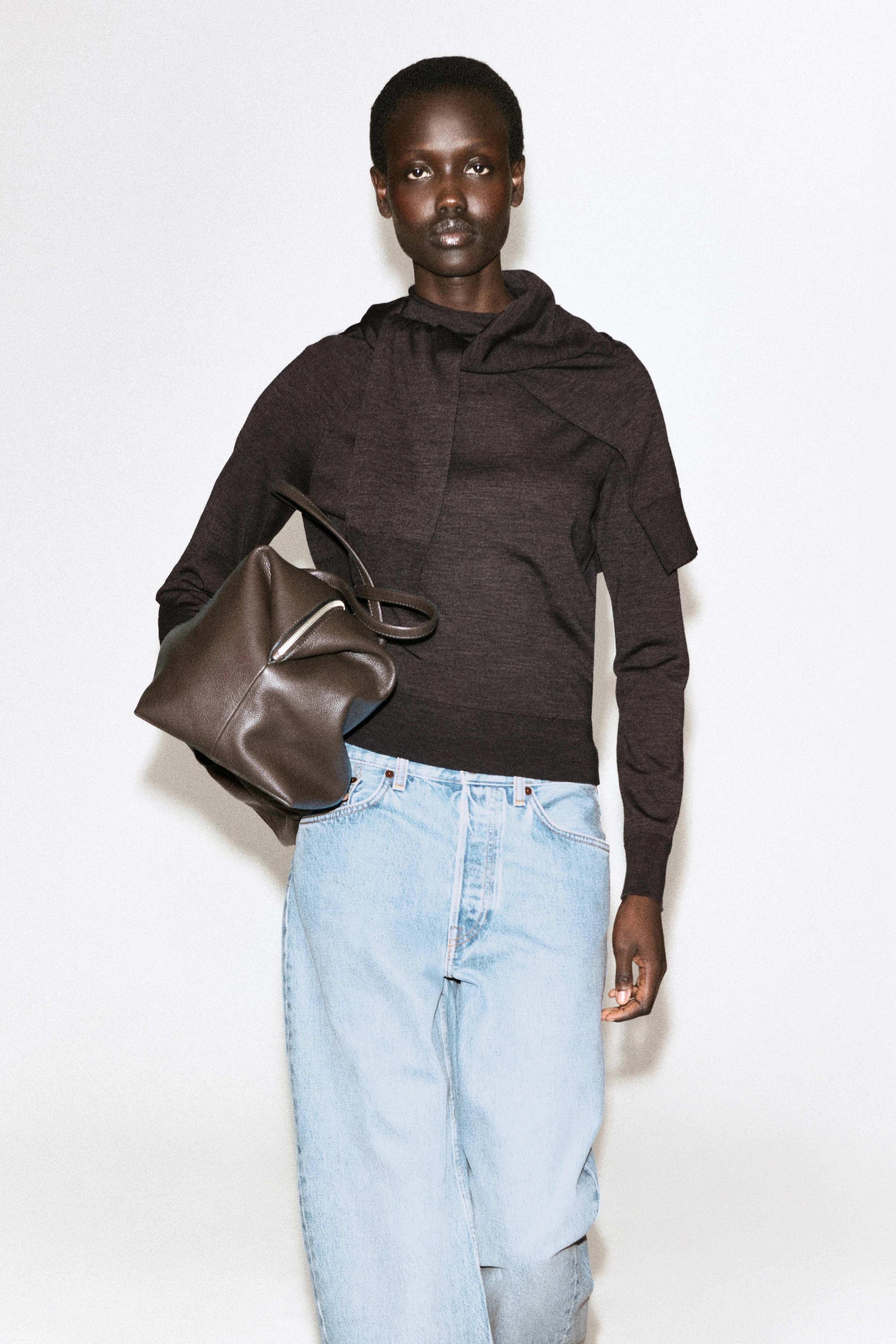 MERINO WOOL FUNNEL-NECK JUMPER
