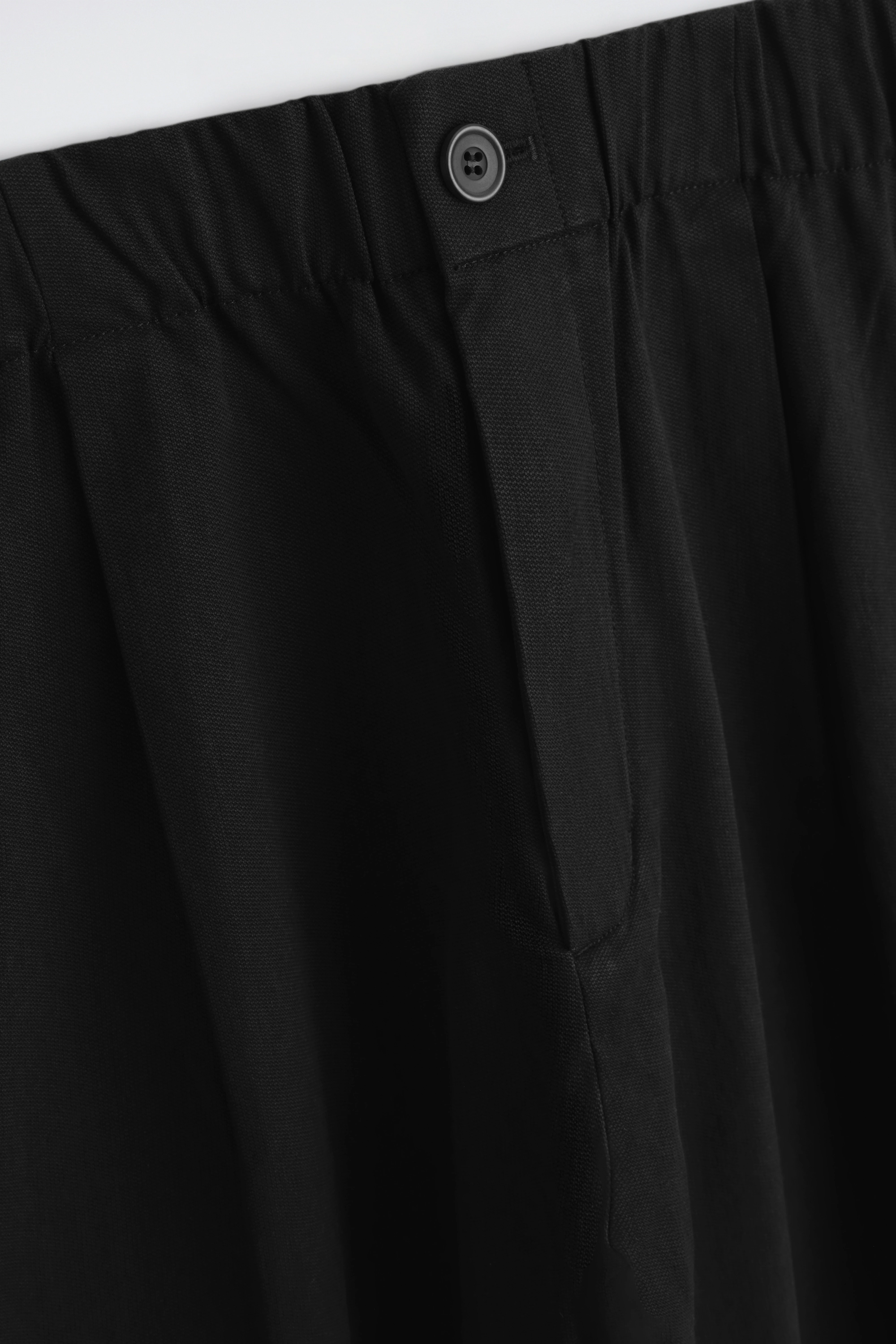 PLEATED RELAXED-FIT BARREL-LEG TROUSERS - 7
