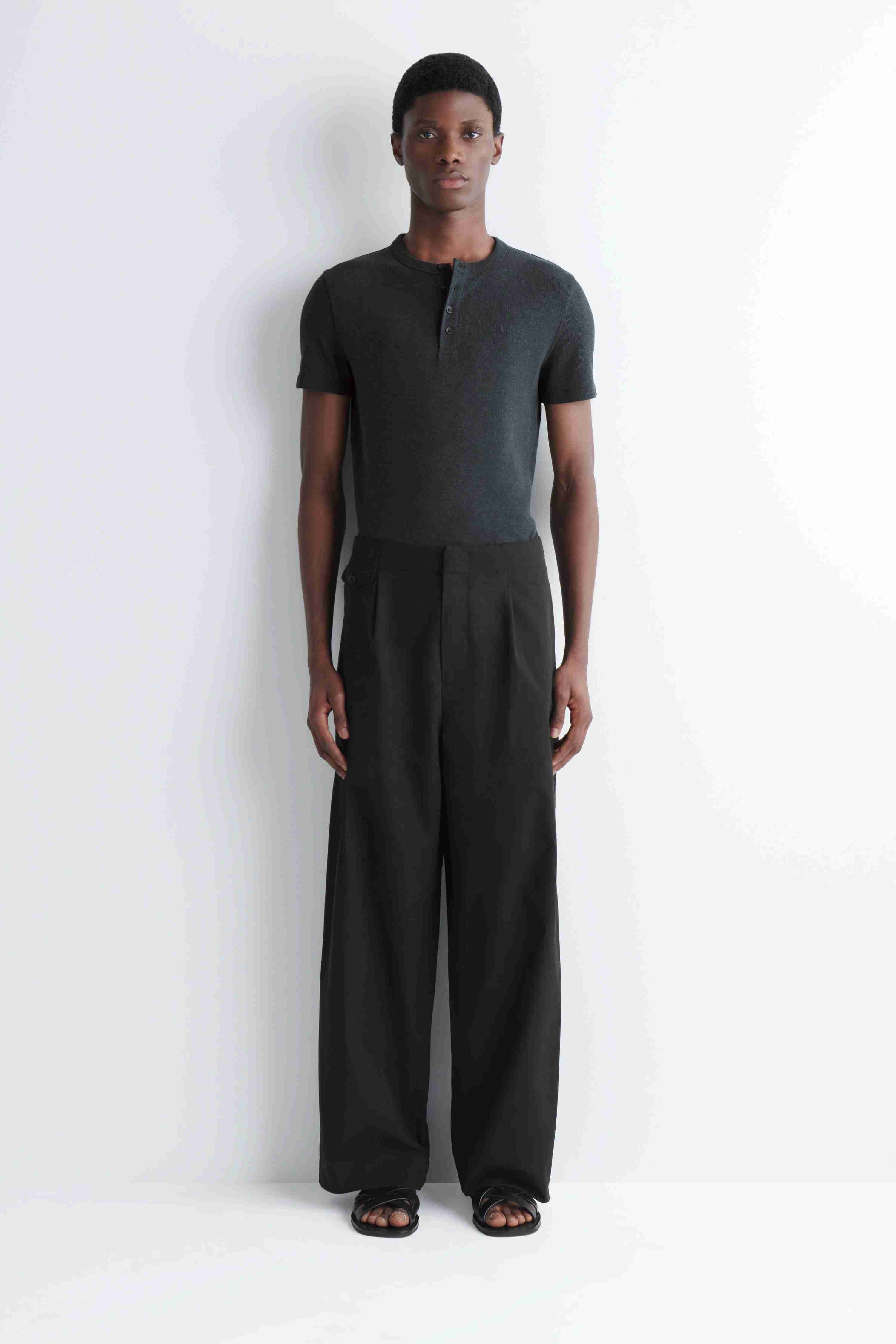 POCKET-DETAIL RELAXED-FIT WIDE-LEG TROUSERS - 1