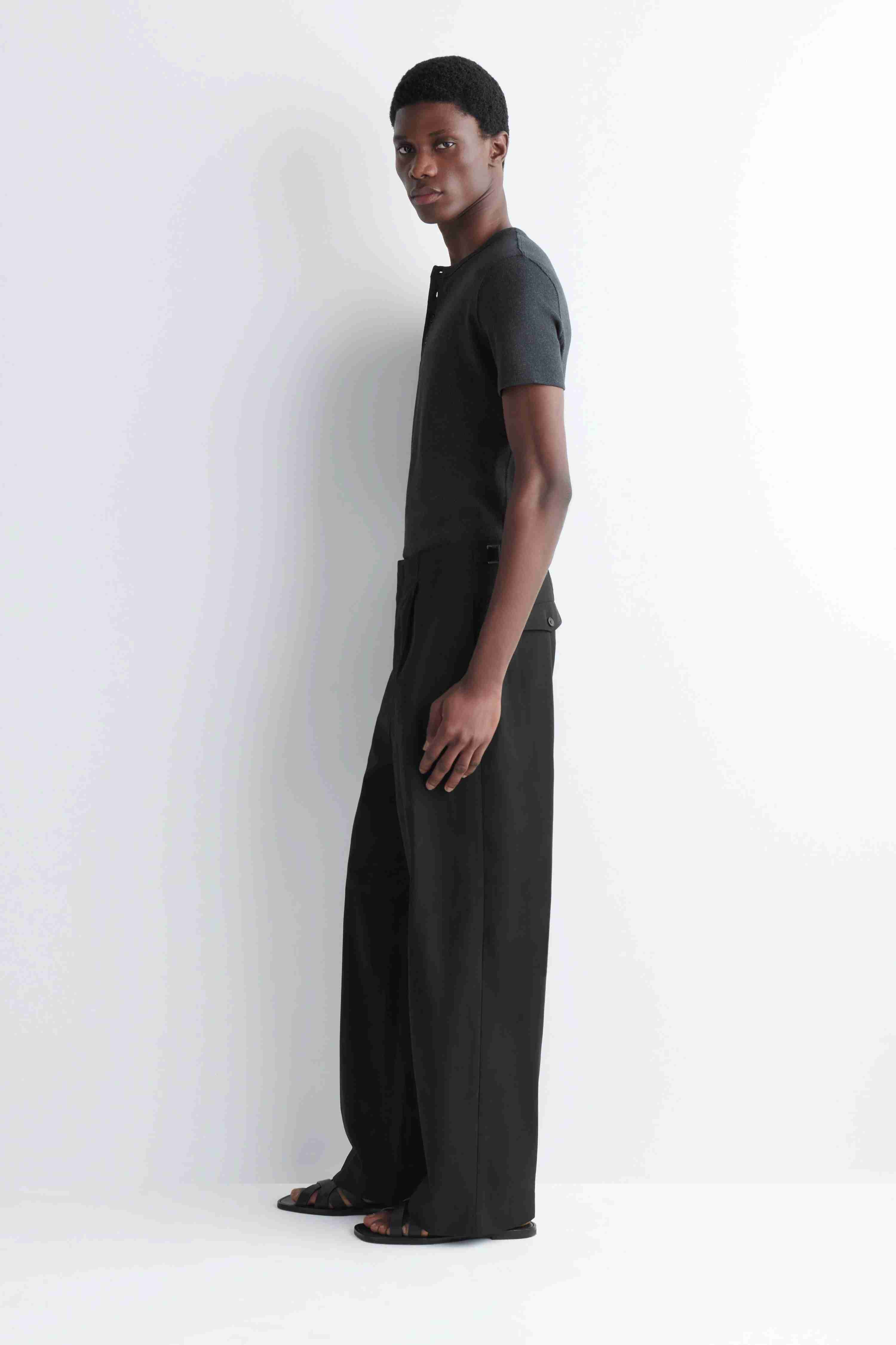POCKET-DETAIL RELAXED-FIT WIDE-LEG TROUSERS - 3