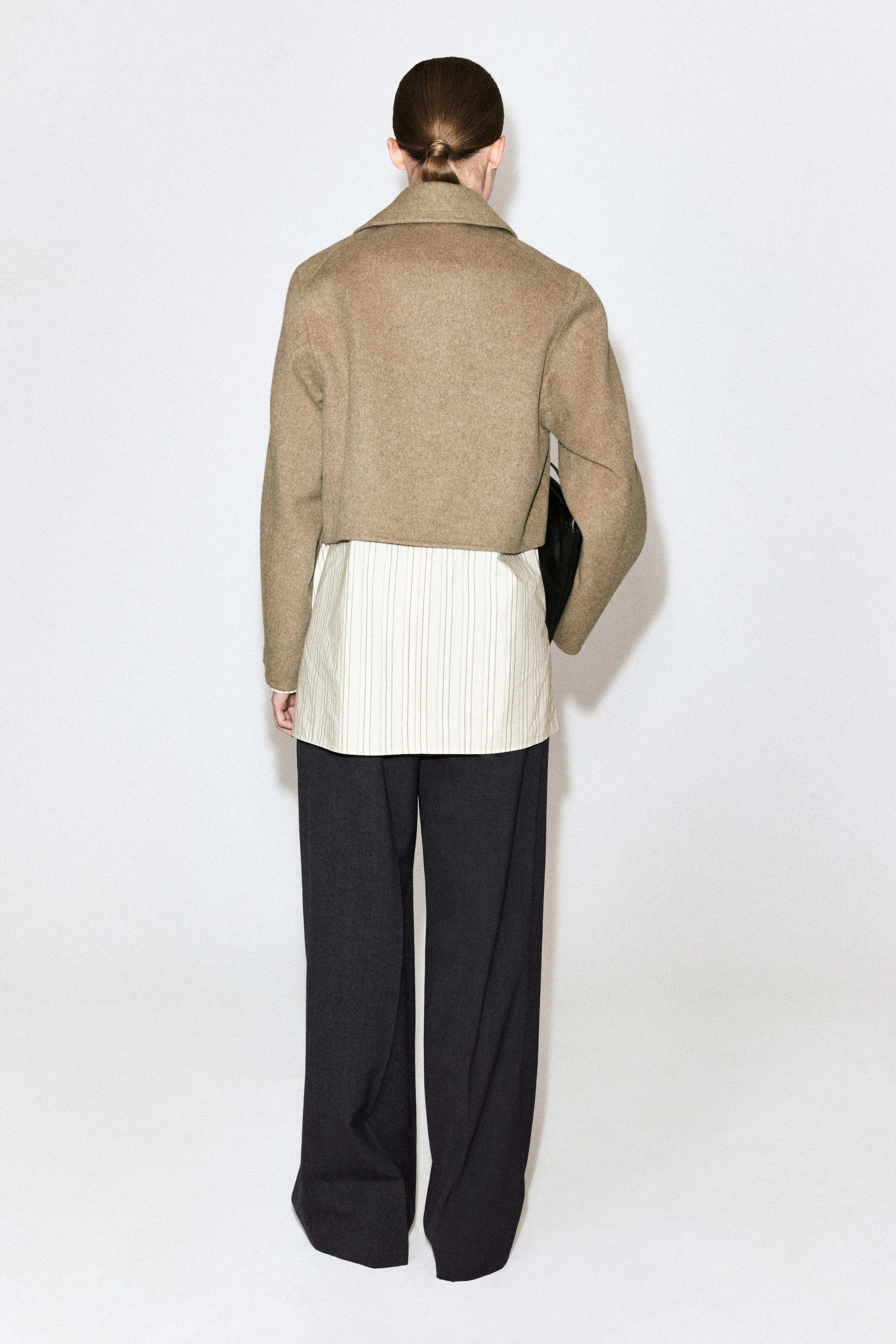 OVERSIZED CROPPED DOUBLE-FACED WOOL JACKET - 2