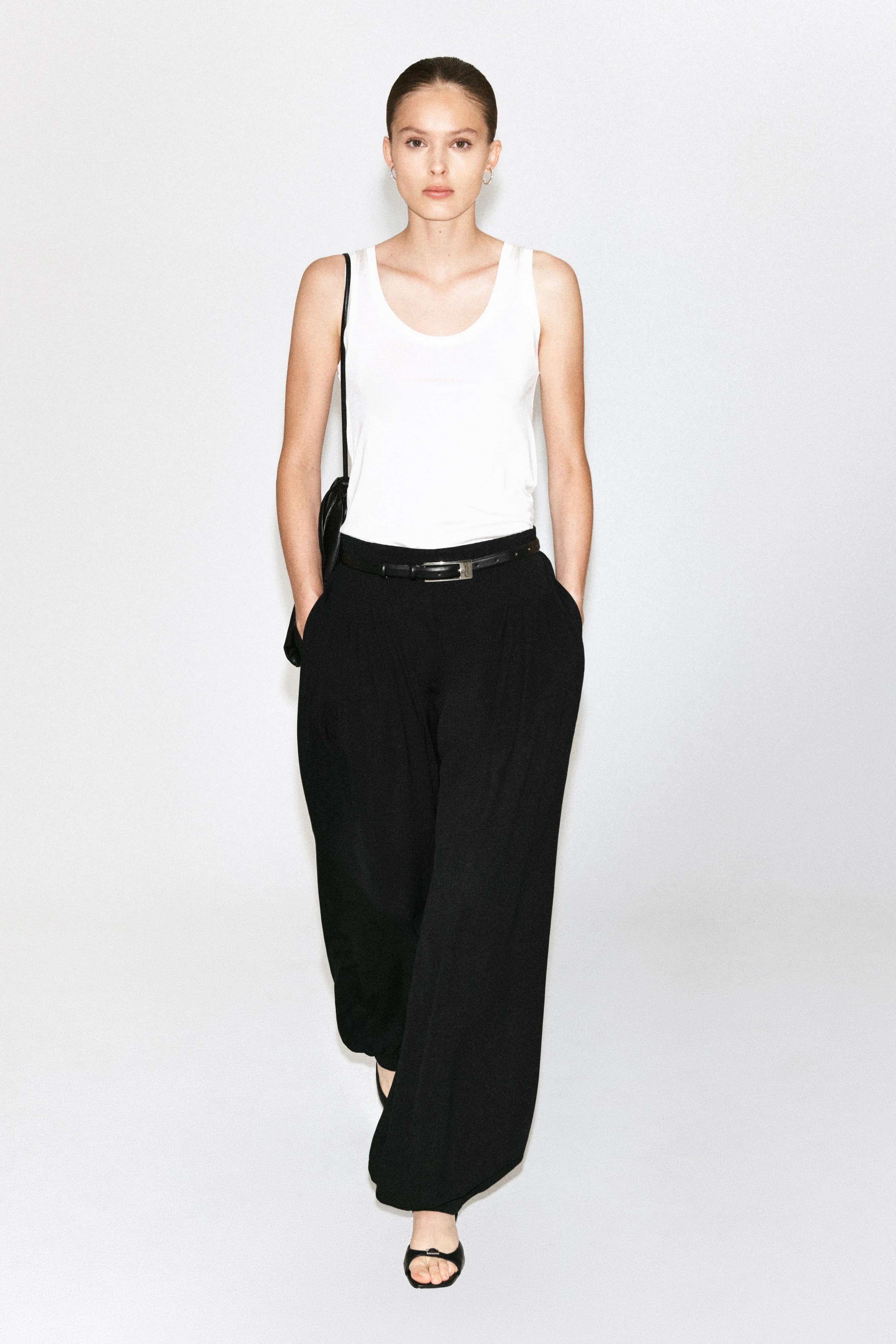 PLEATED CREPE BALLOON TROUSERS - 3