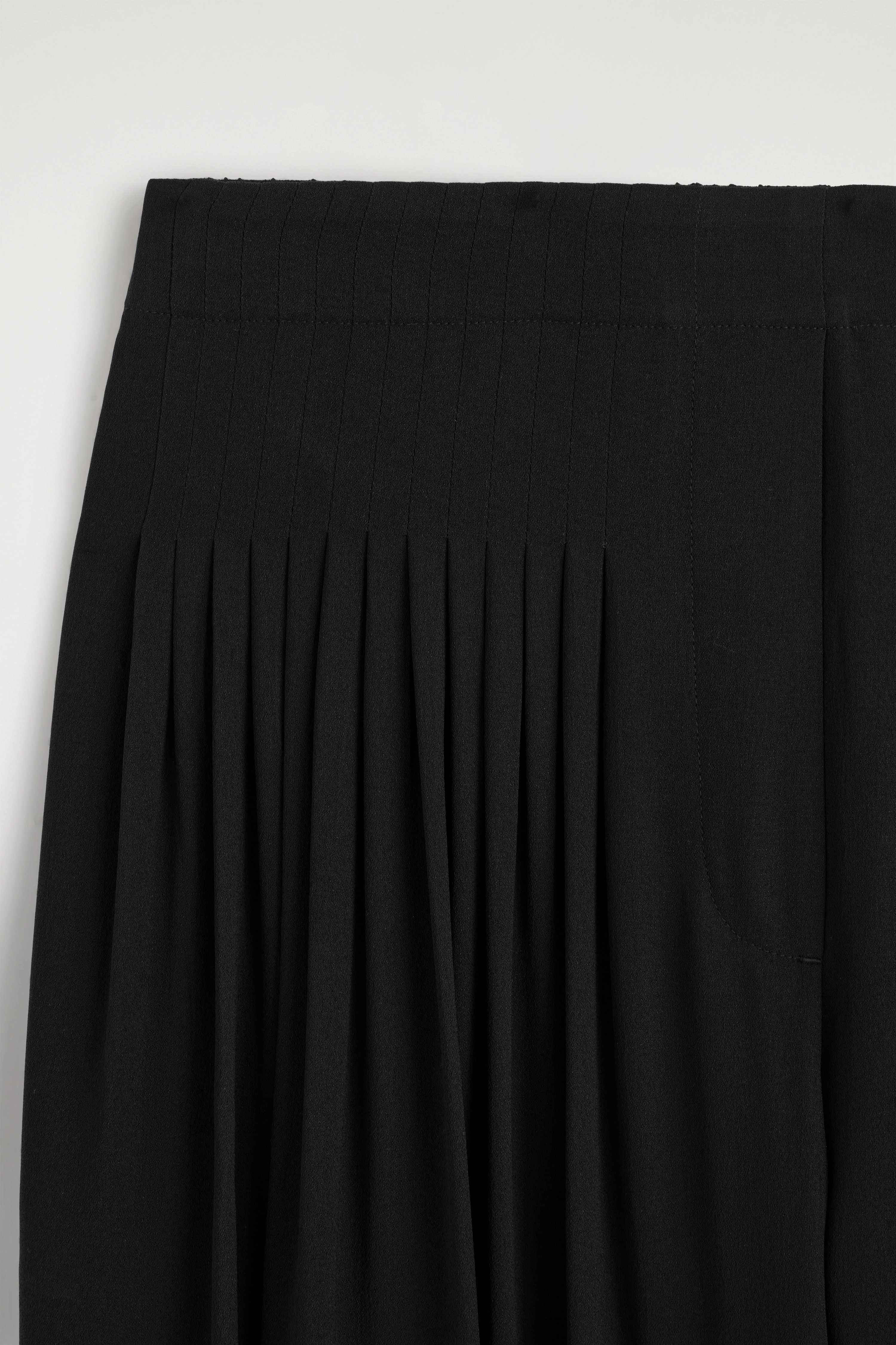 PLEATED CREPE BALLOON TROUSERS - 7