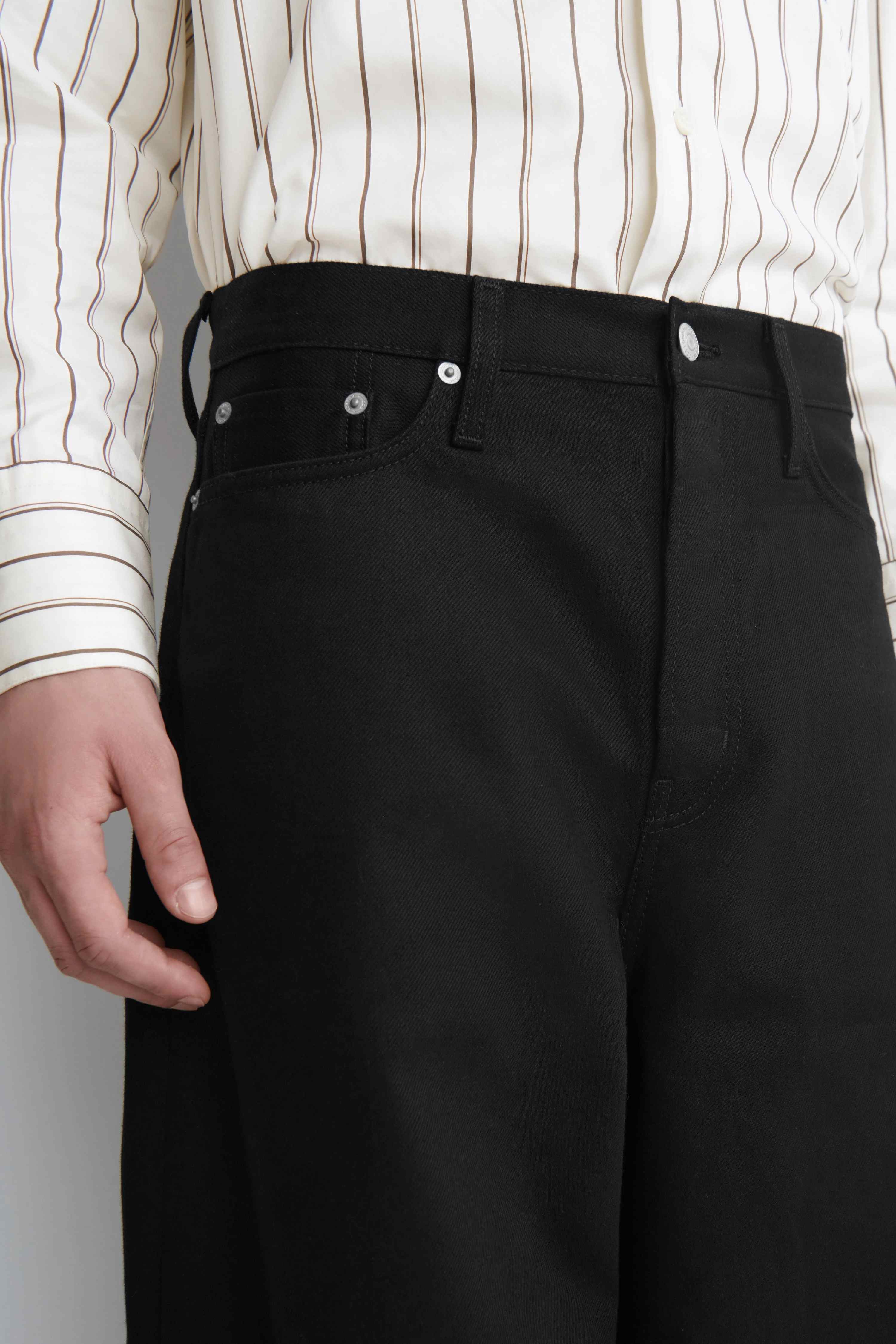 MALLOW RELAXED-FIT BARREL-LEG JEANS - 4