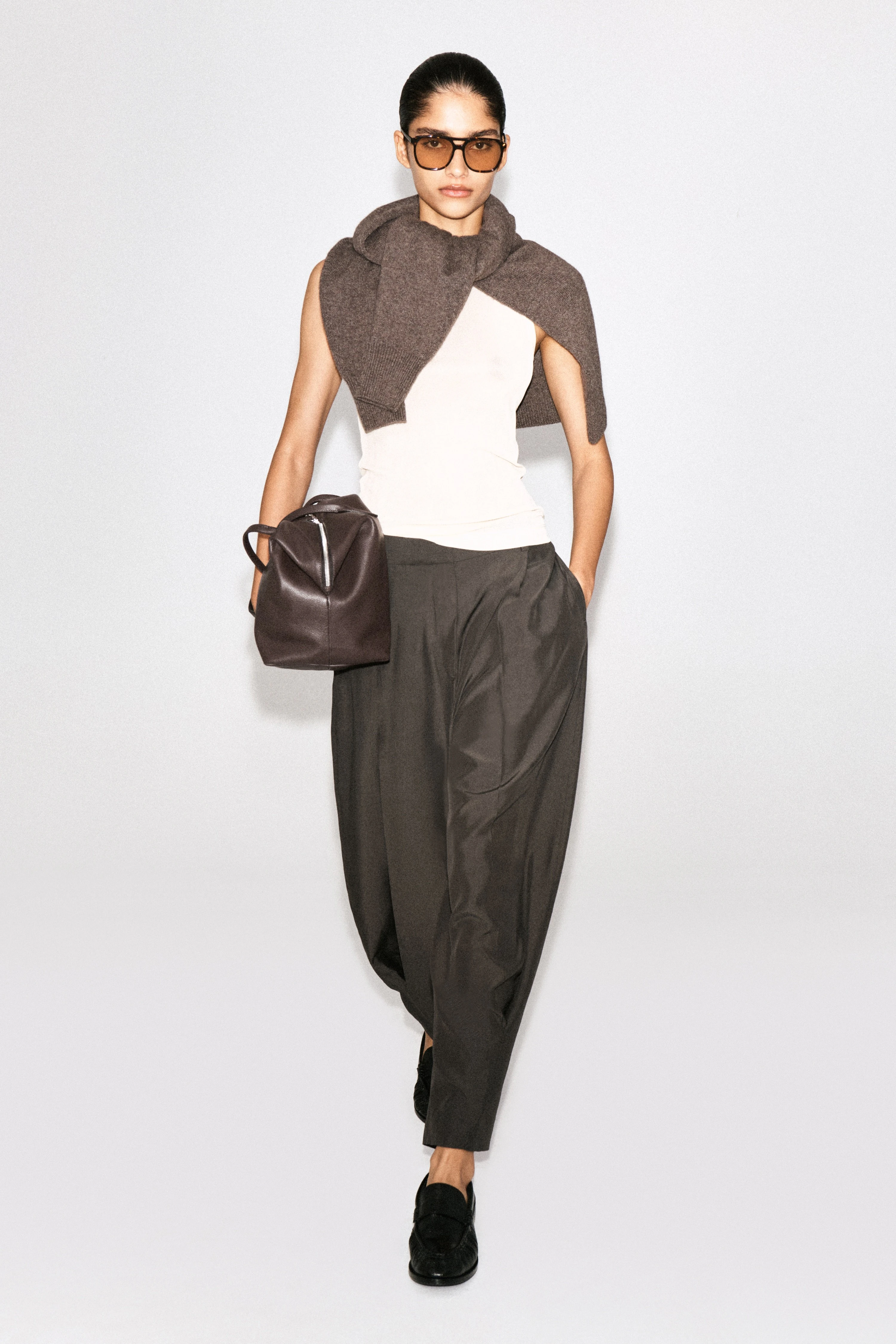 PLEATED BALLOON-LEG TROUSERS - 3