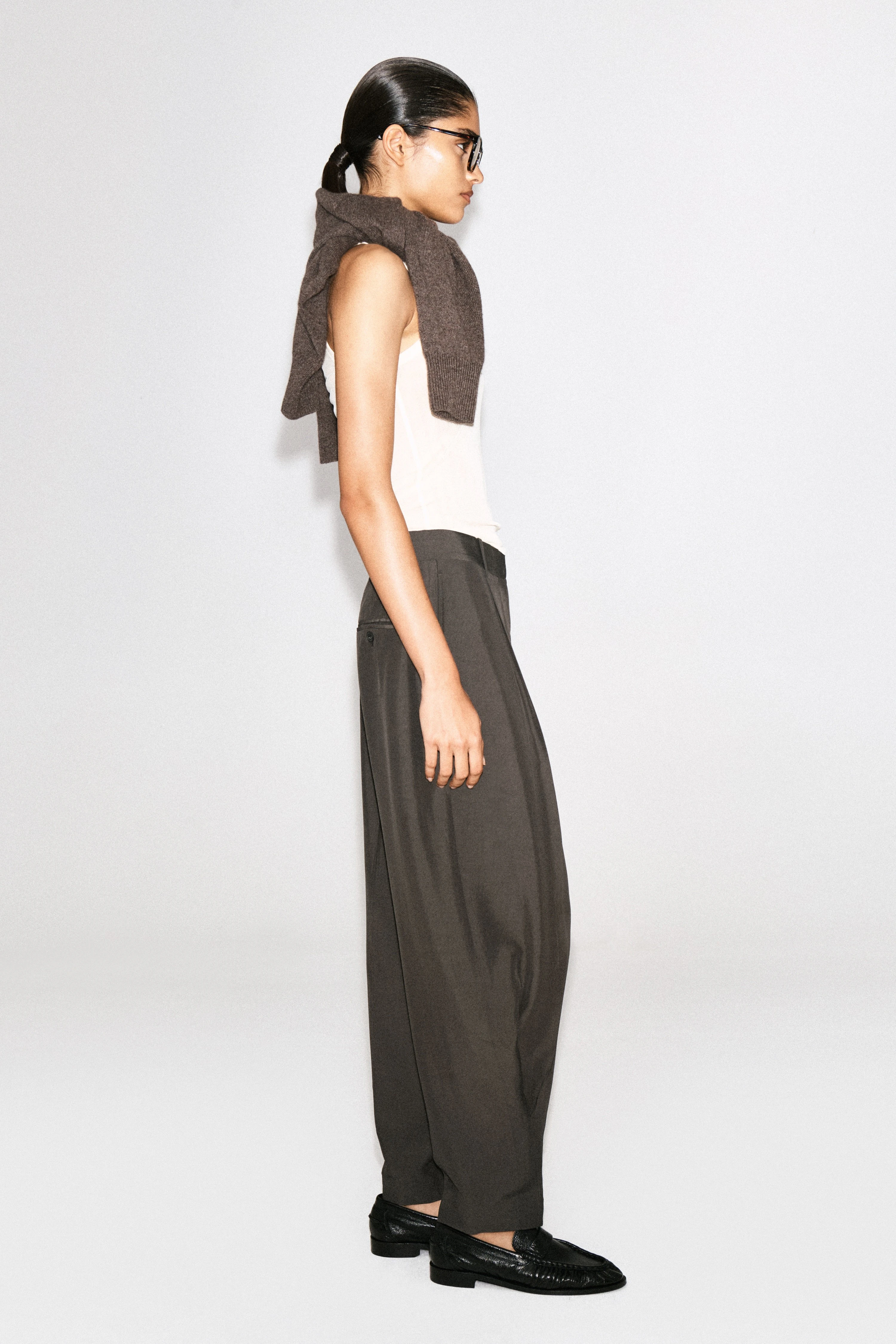 PLEATED BALLOON-LEG TROUSERS - 5