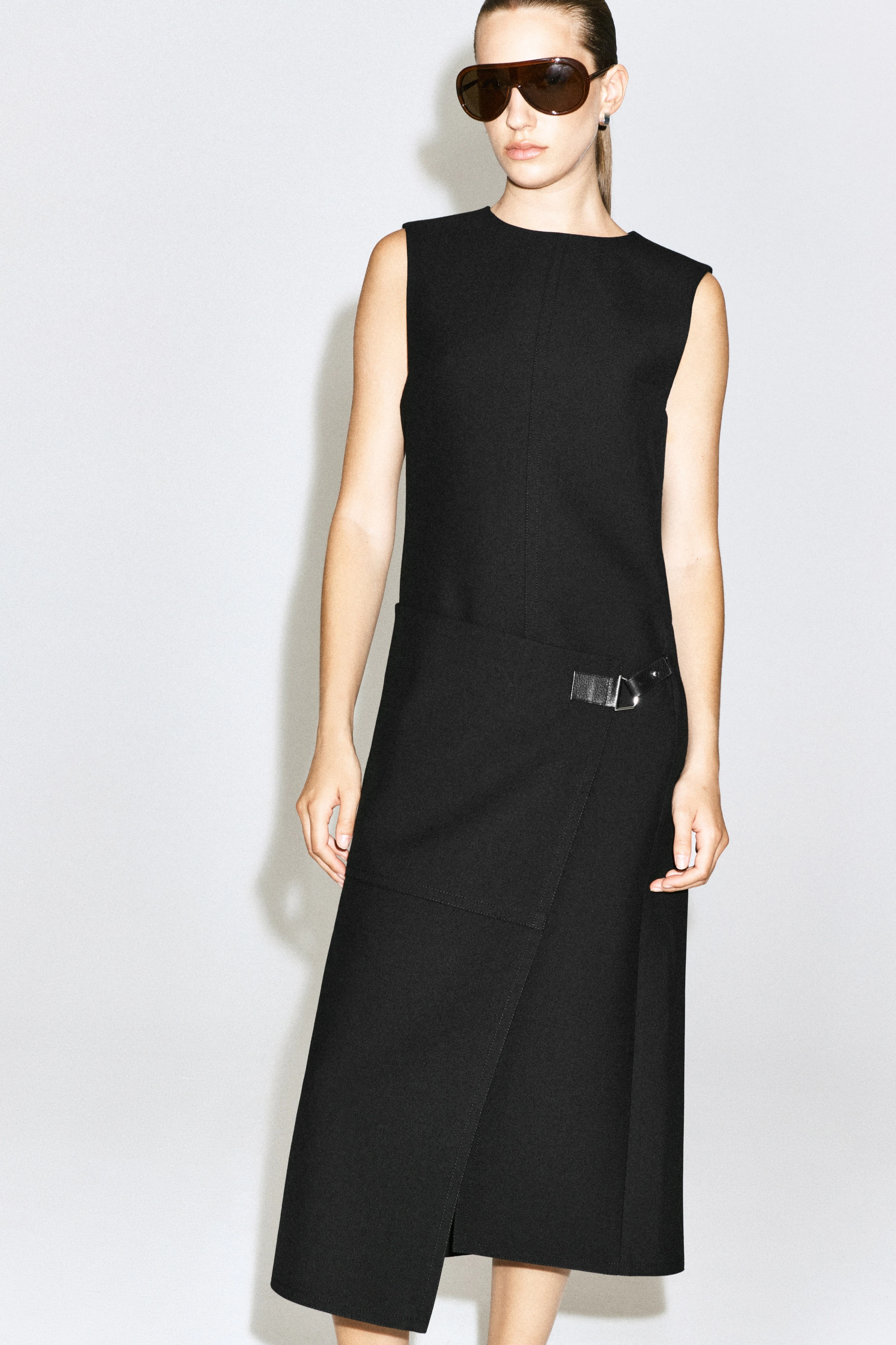 BELT-DETAIL DOUBLE-FACED WOOL MIDI DRESS - 5