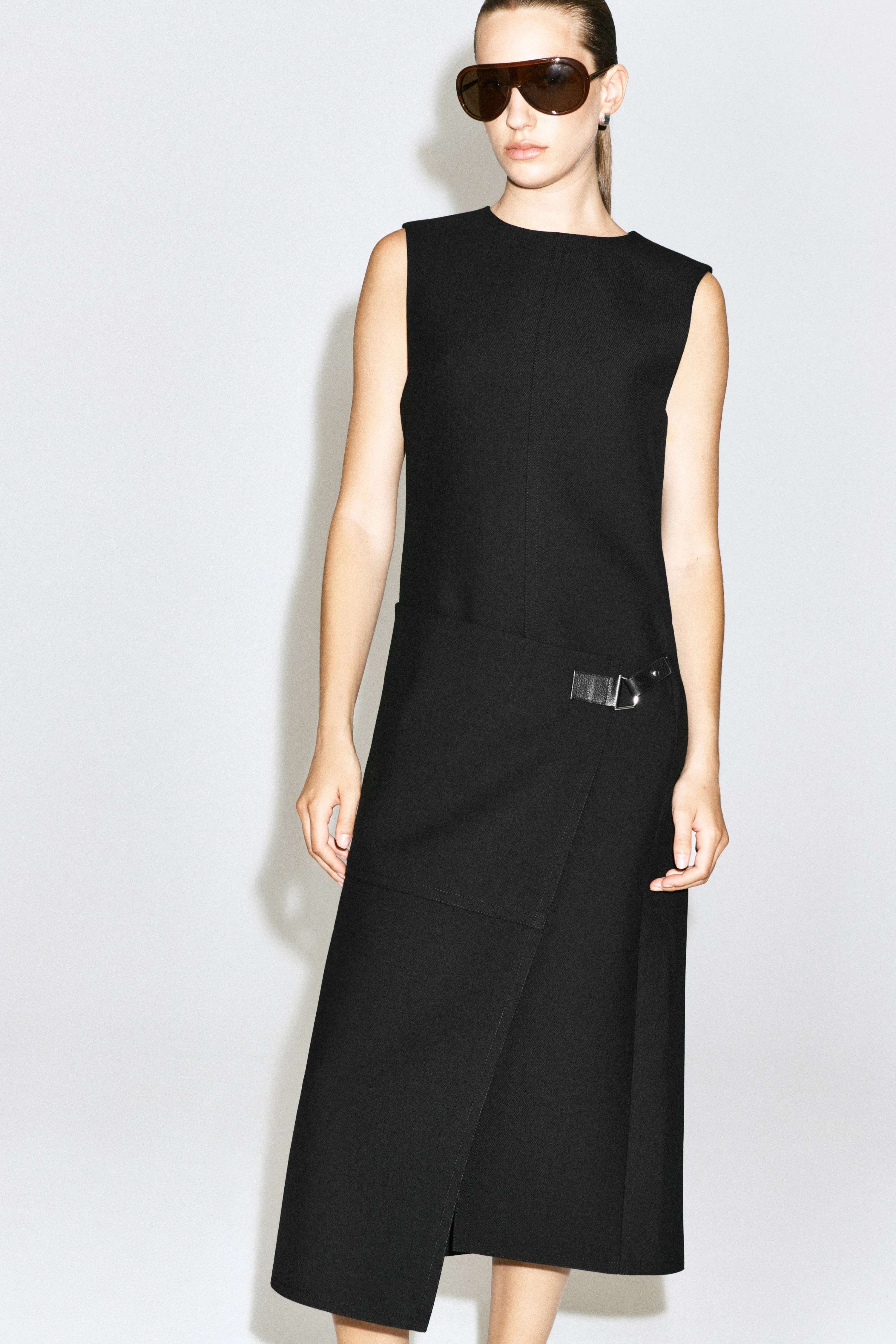 BELT-DETAIL DOUBLE-FACED WOOL MIDI DRESS - 5