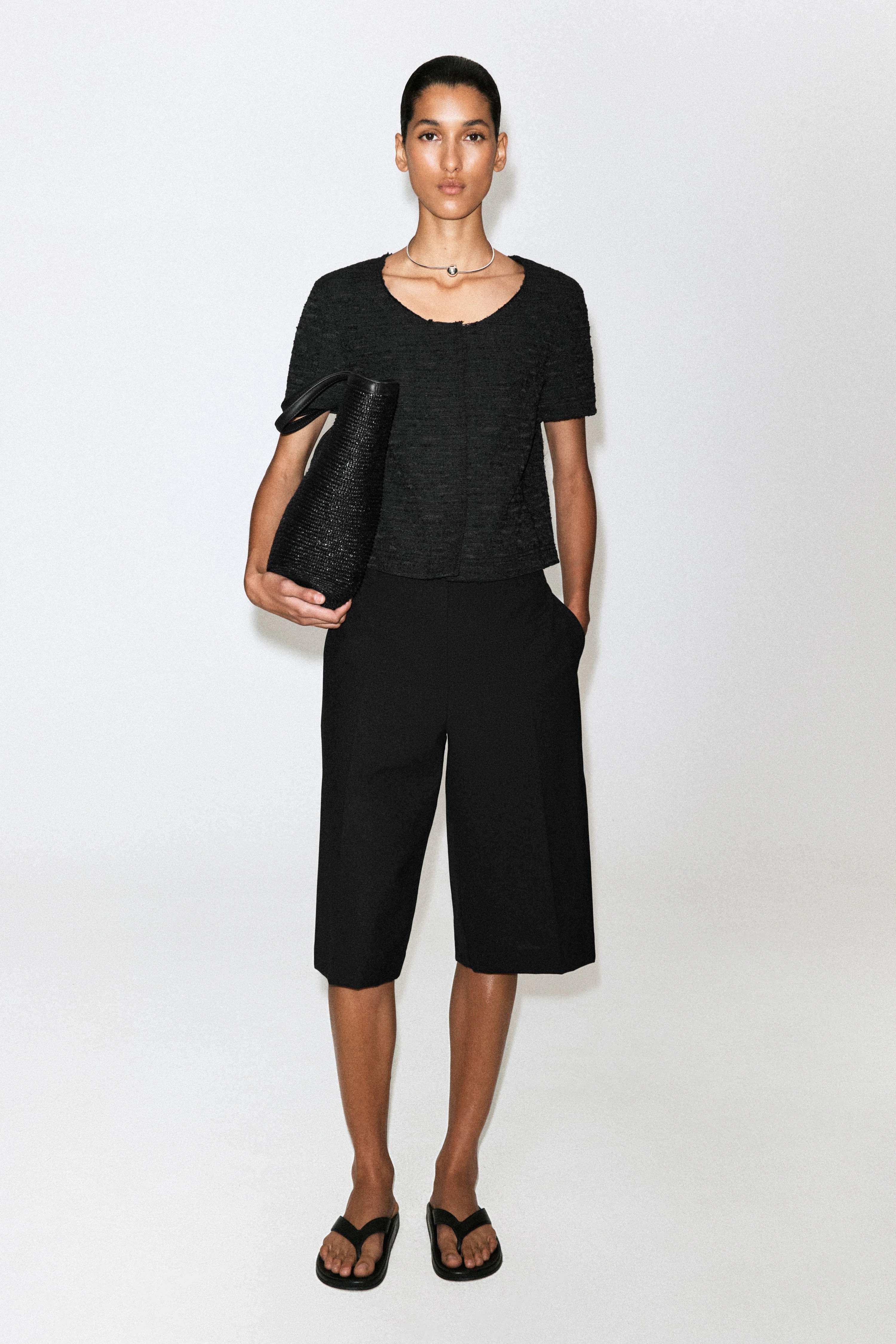 TEXTURED SHORT-SLEEVED TOP - 3