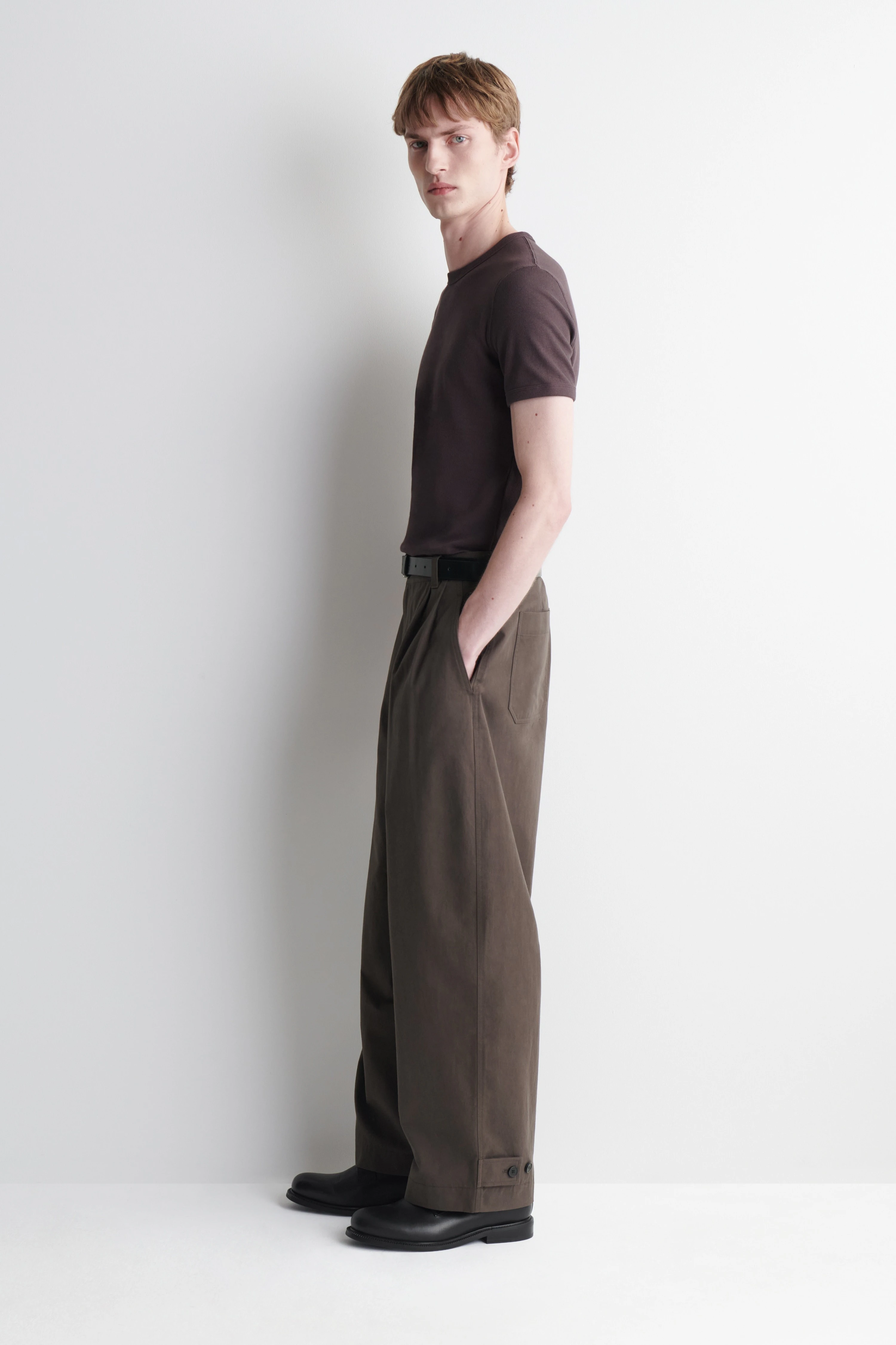 COTTON RELAXED-FIT BARREL-LEG UTILITY TROUSERS - 4