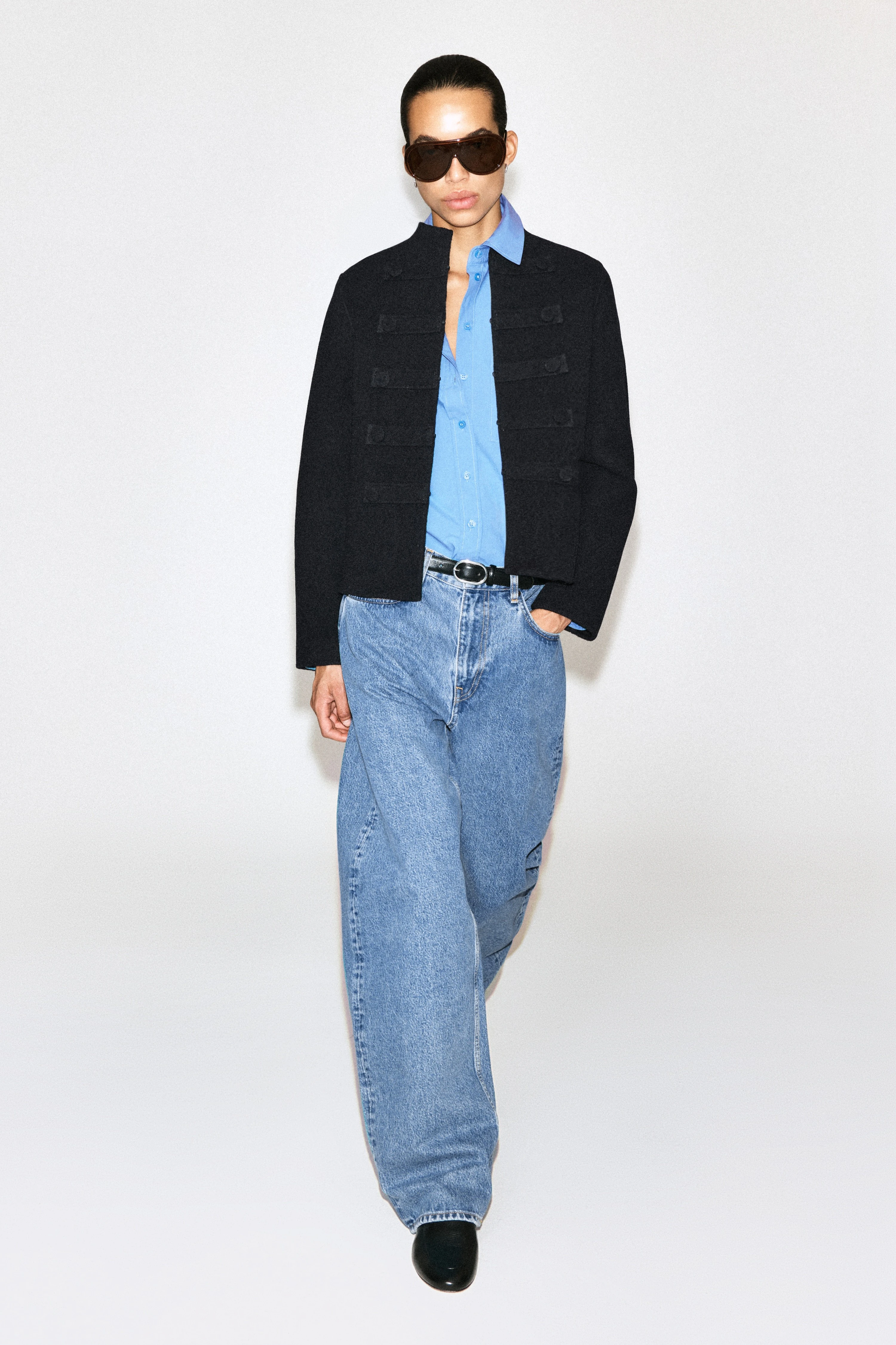 INLET CURVED-LEG JEANS - 1