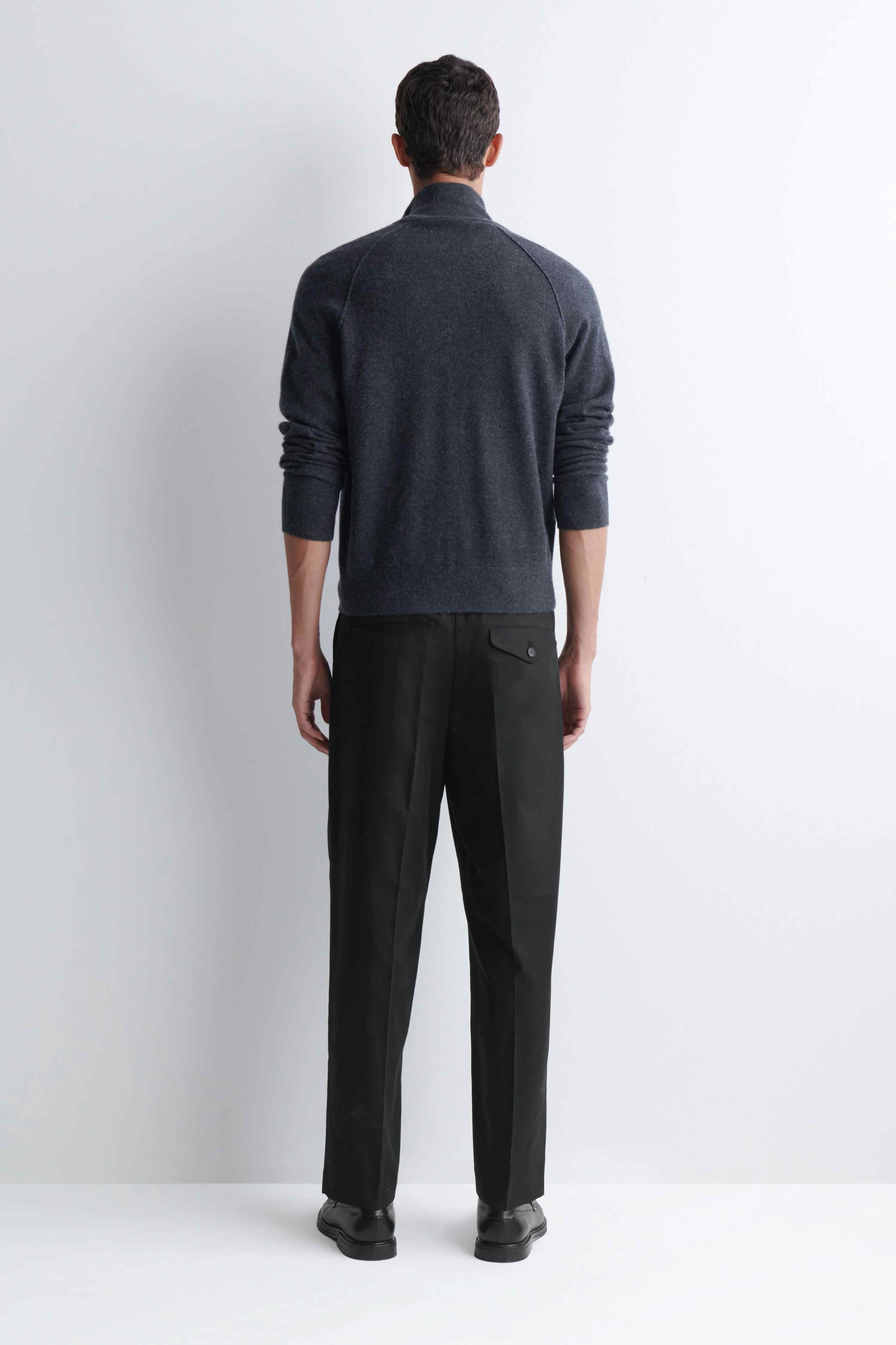 PLEATED RELAXED-FIT TAPERED TROUSERS - 2
