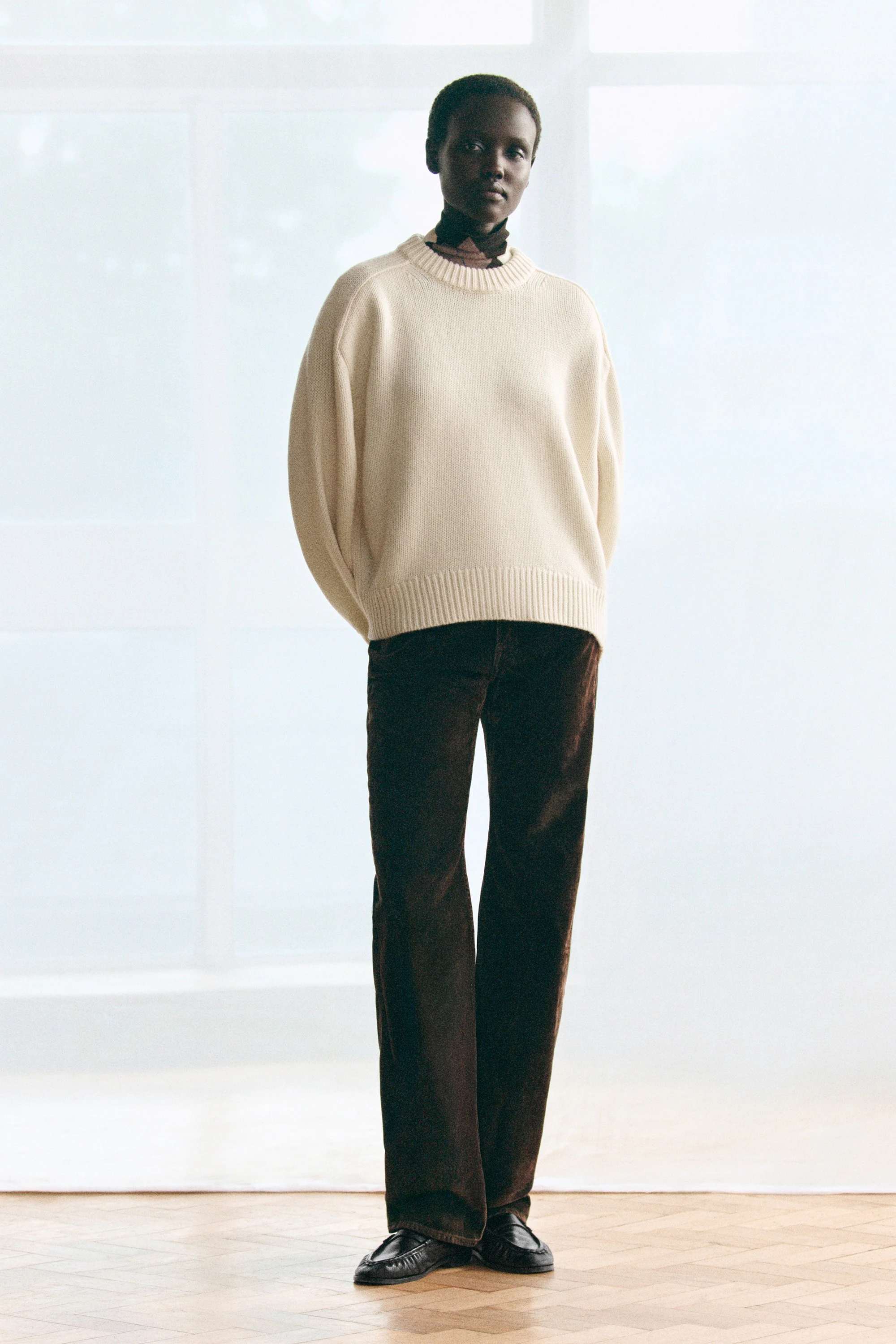 CORDUROY STRAIGHT-LEG JEANS - 11