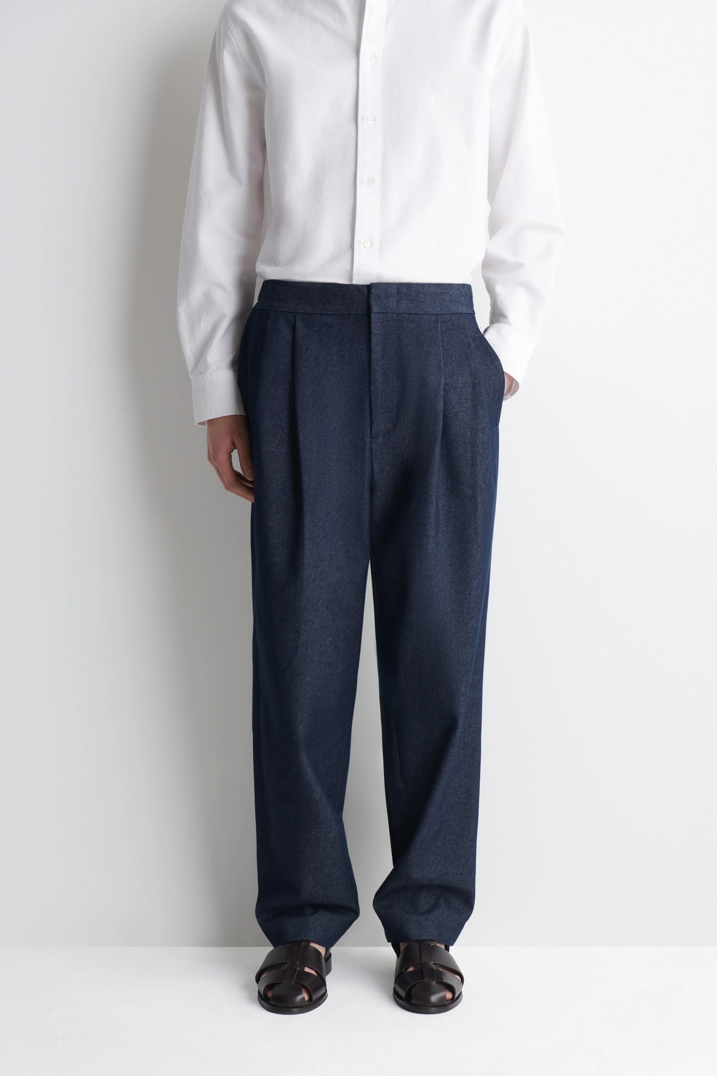 DENIM-EFFECT RELAXED-FIT TAPERED TROUSERS - 4
