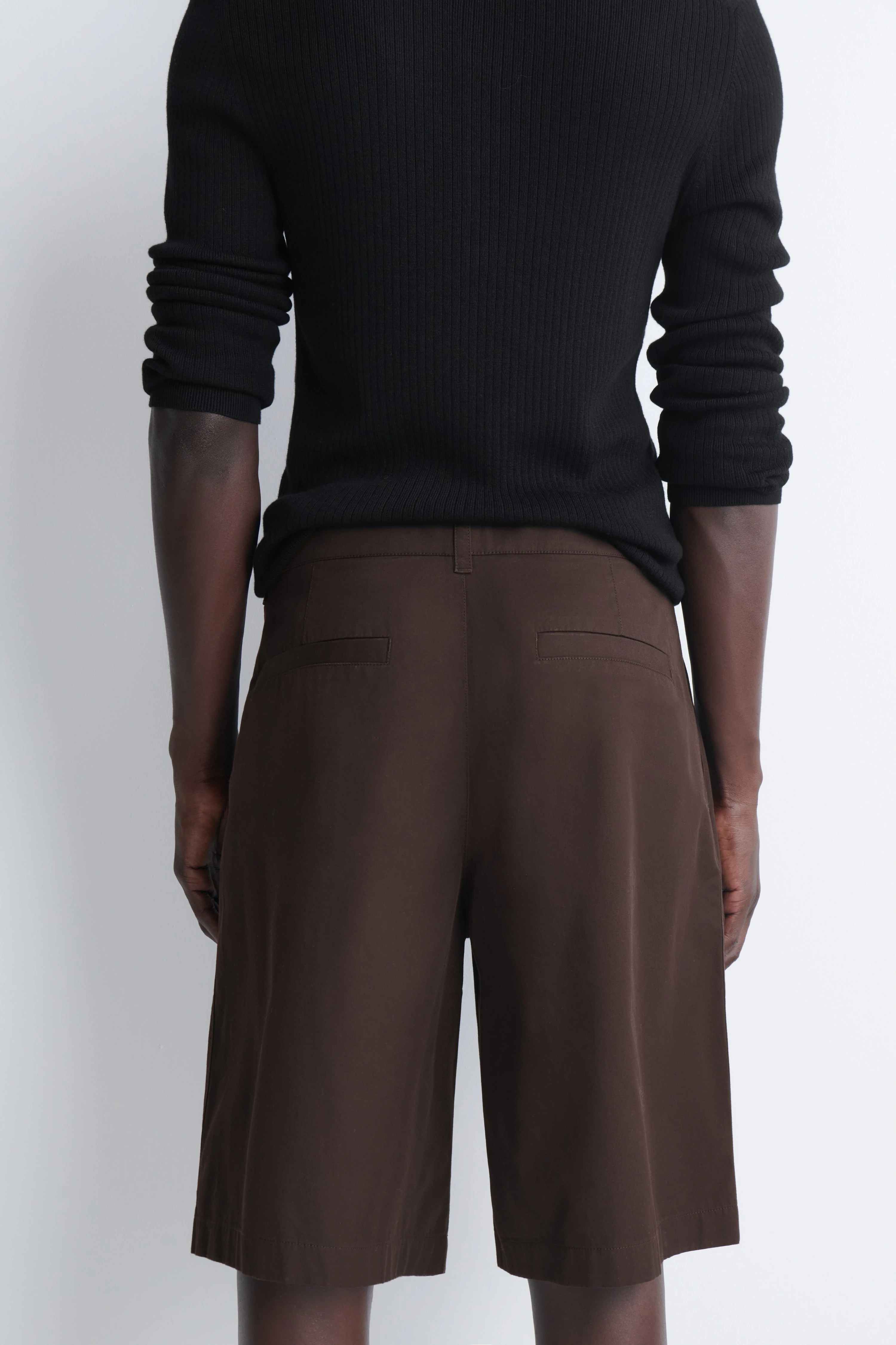 TAILORED PLEATED COTTON SHORTS - 2
