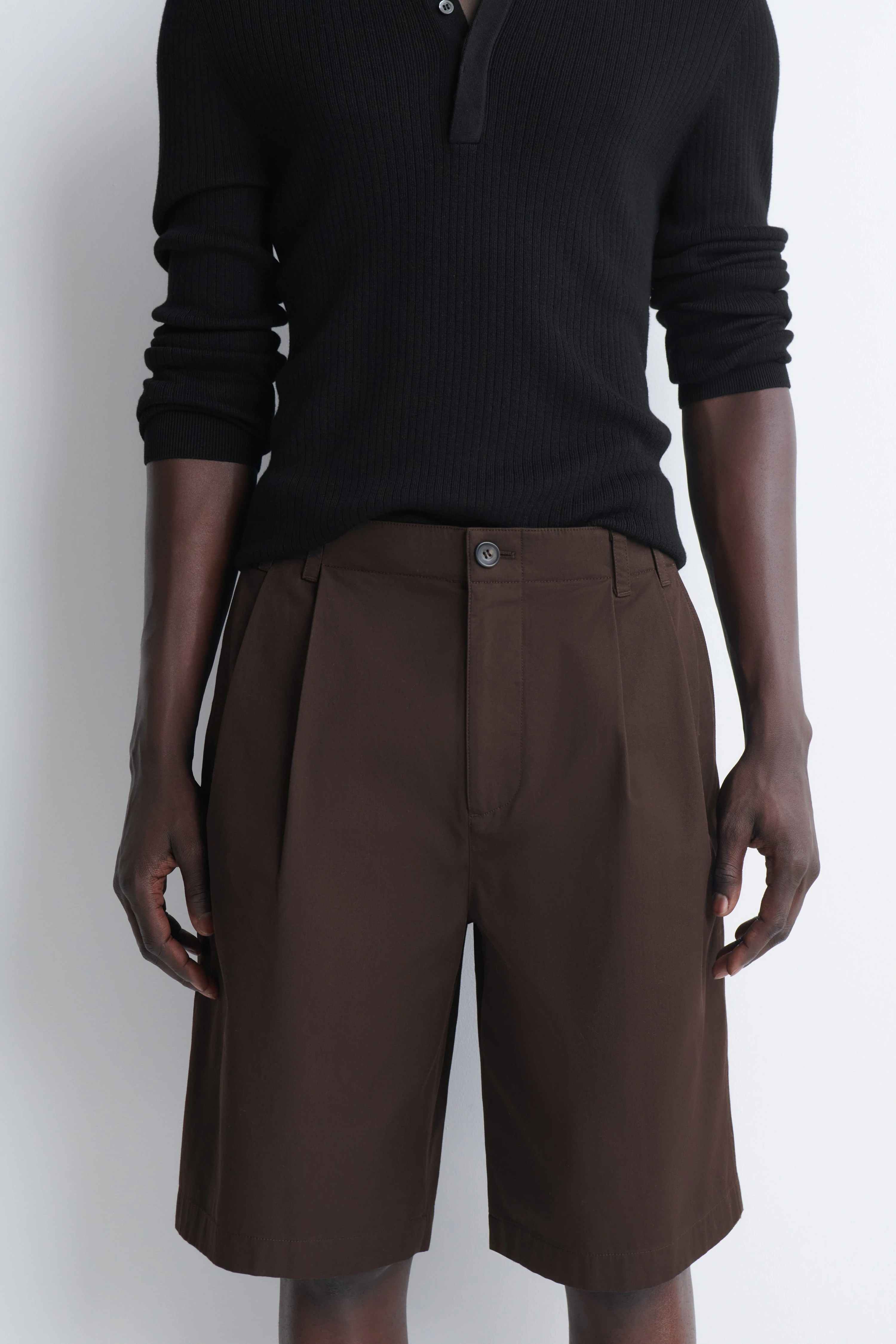 TAILORED PLEATED COTTON SHORTS - 3