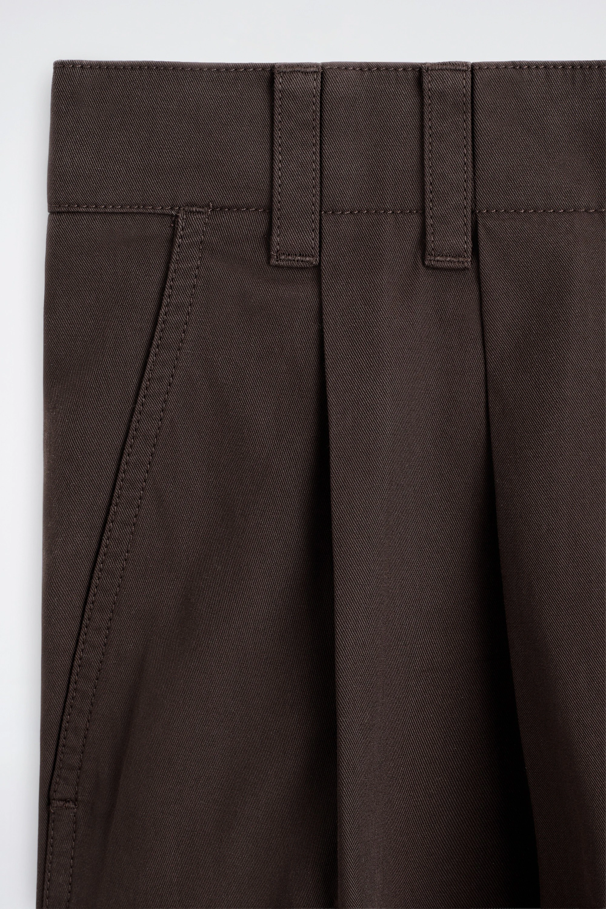 TAILORED PLEATED COTTON SHORTS - 6
